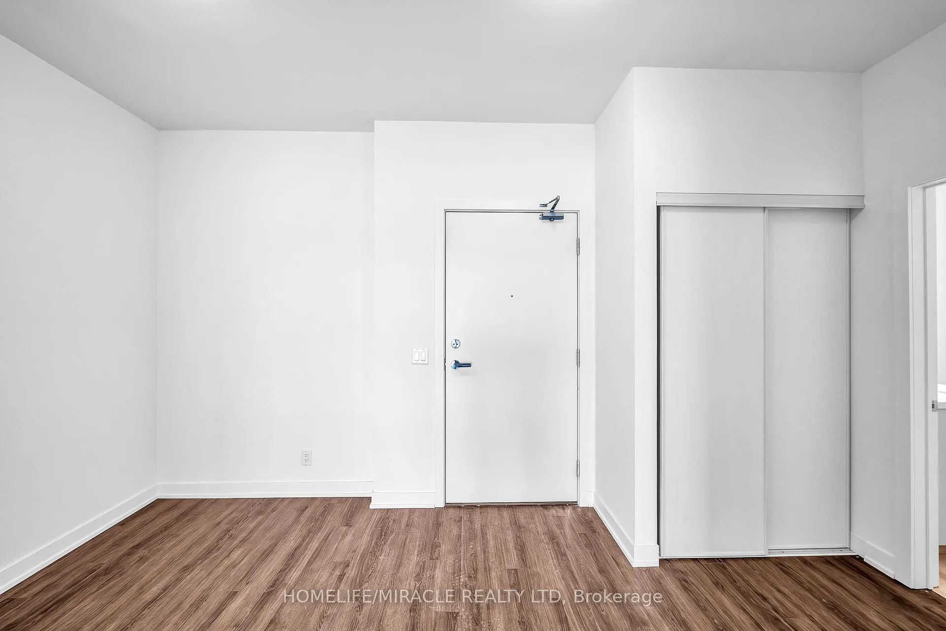 Photo 2 of Unit 1014, 51 Clarington Boulevard, Clarington, Bowmanville — HOMEH