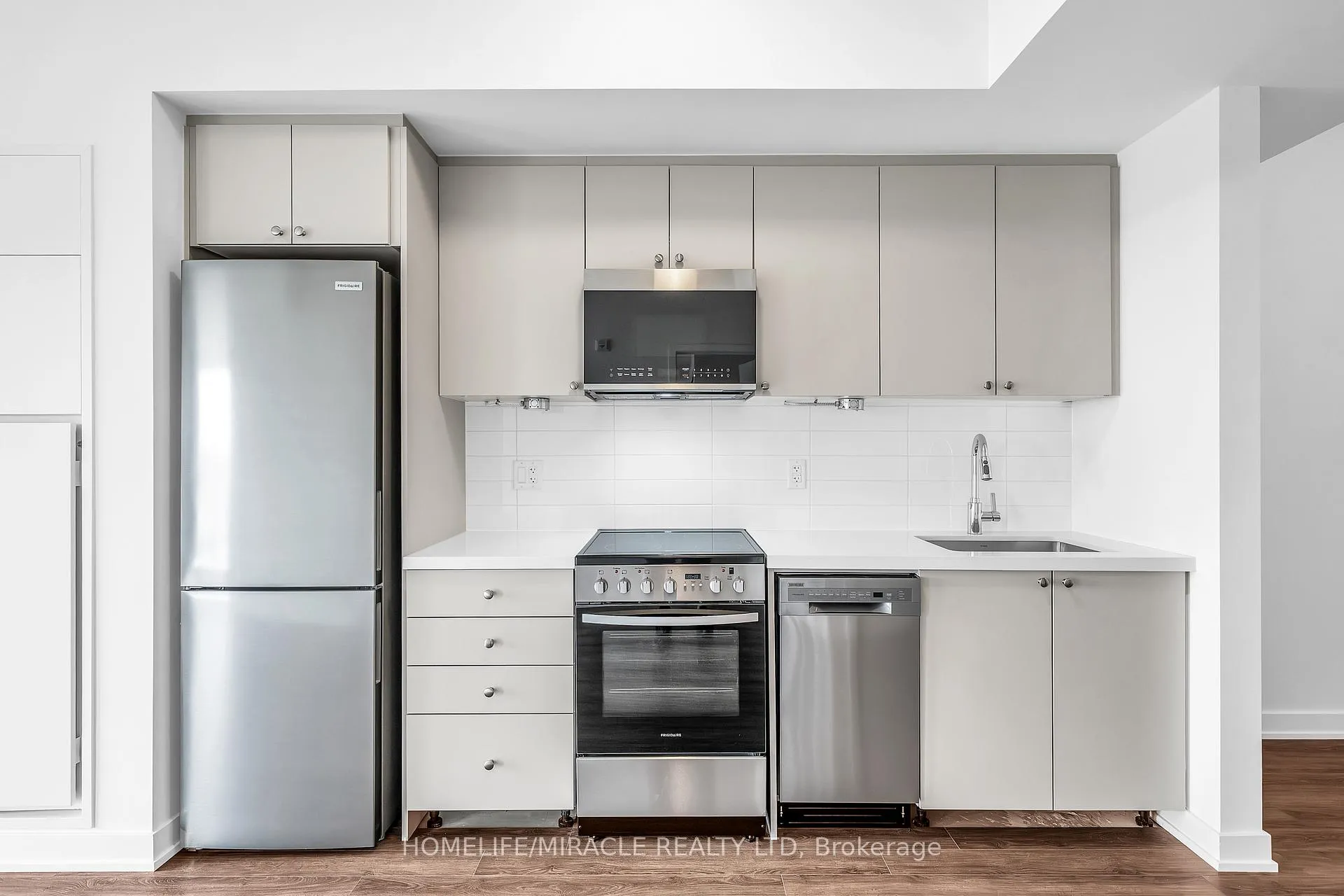 Photo 7 of Unit 1014, 51 Clarington Boulevard, Clarington, Bowmanville — HOMEH