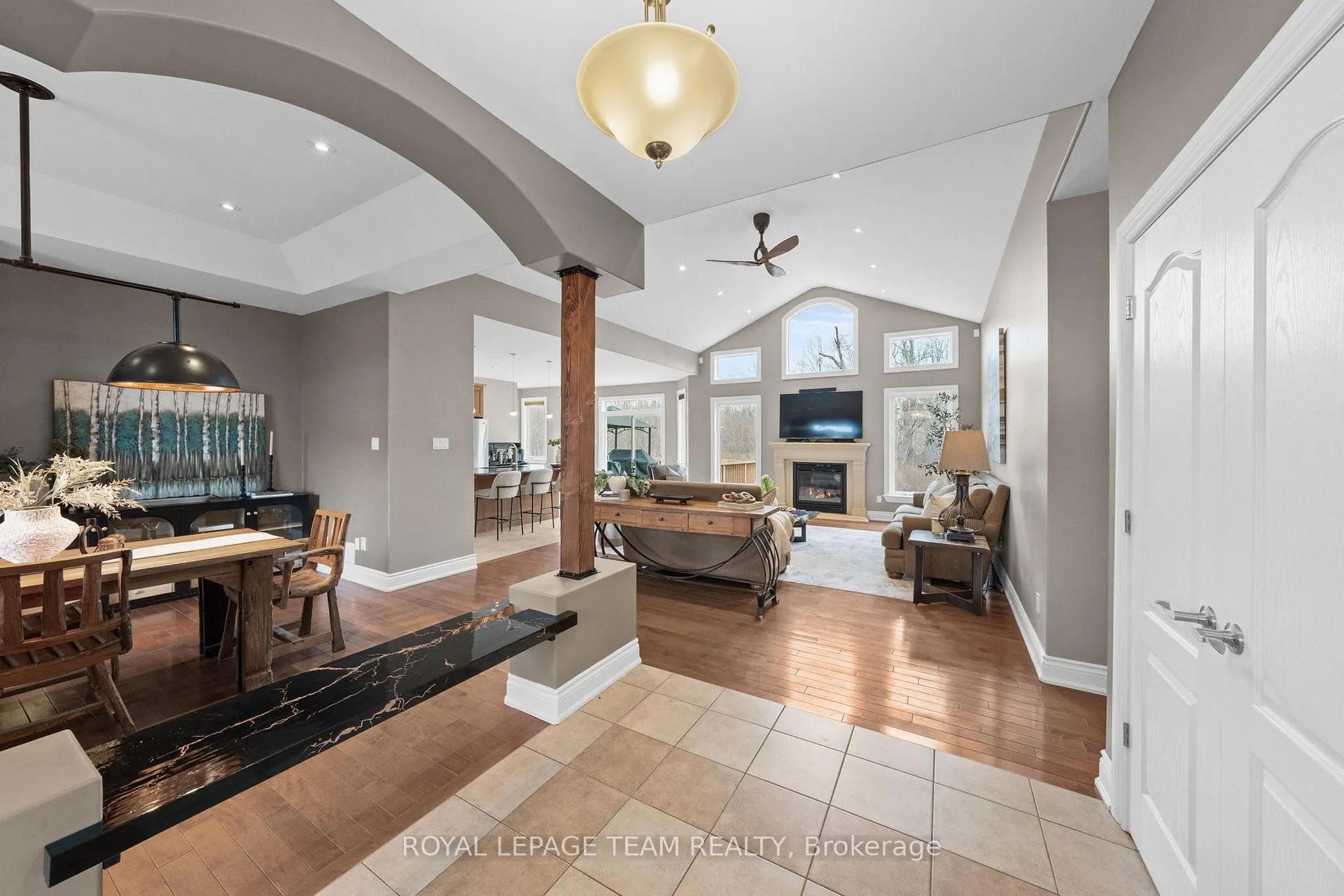 Photo 6 of 6673 Pebble Trail Way, Ottawa, Greely — HOMEH