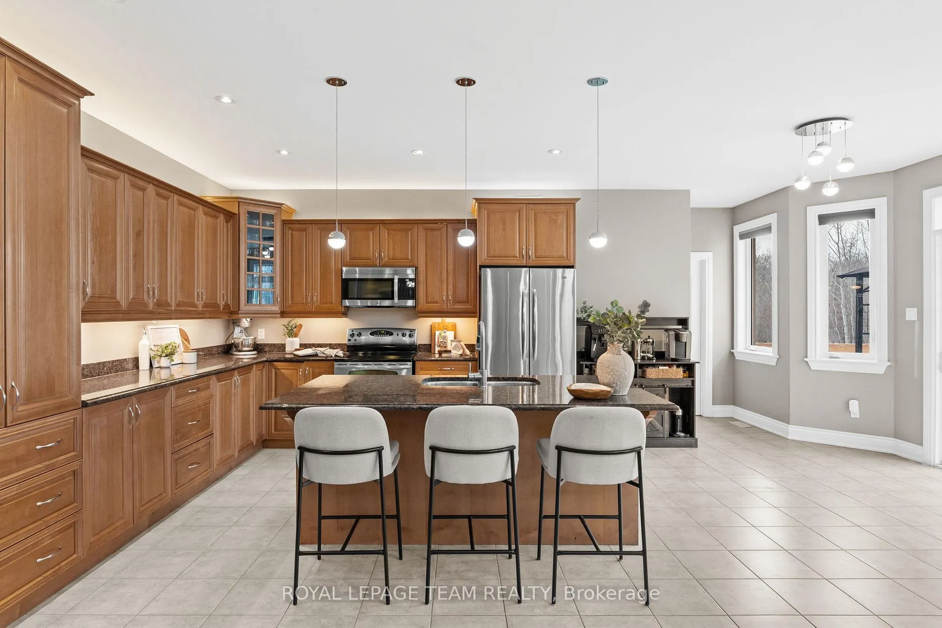 Photo 16 of 6673 Pebble Trail Way, Ottawa, Greely — HOMEH