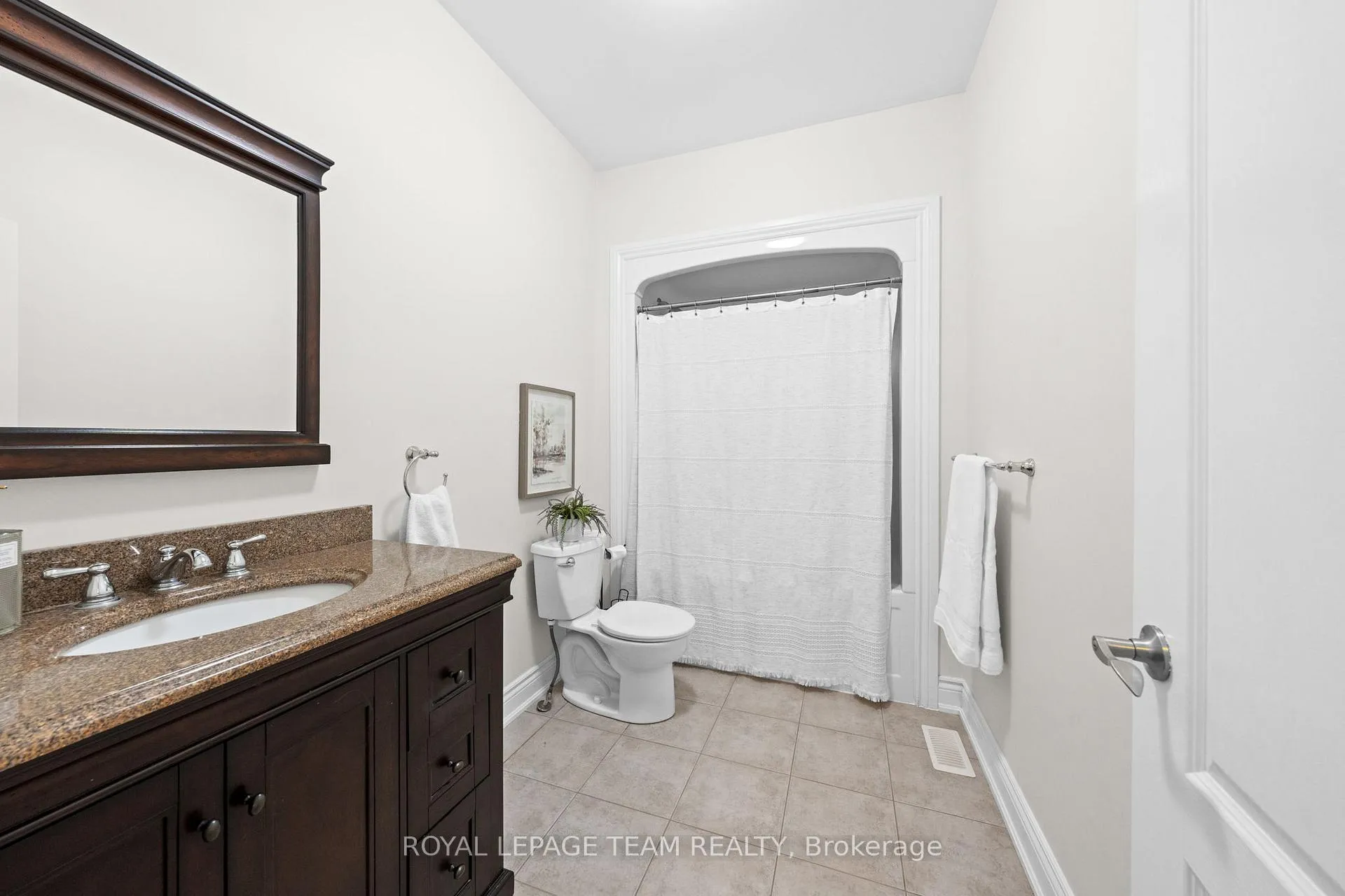 Photo 27 of 6673 Pebble Trail Way, Ottawa, Greely — HOMEH