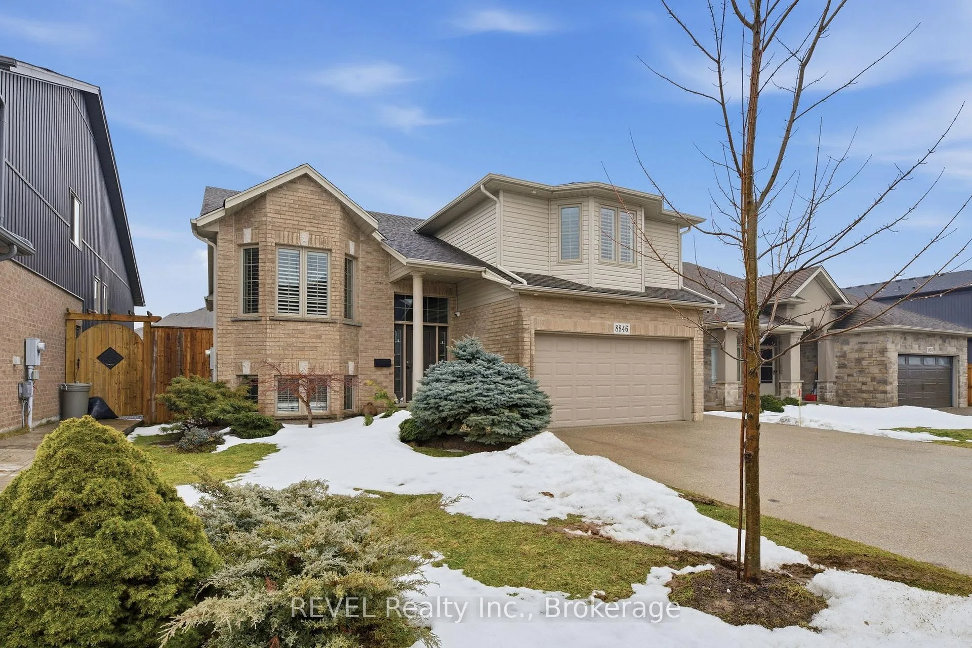 Photo 1 of 8846 Angie Drive, Niagara Falls, Forestview — HOMEH