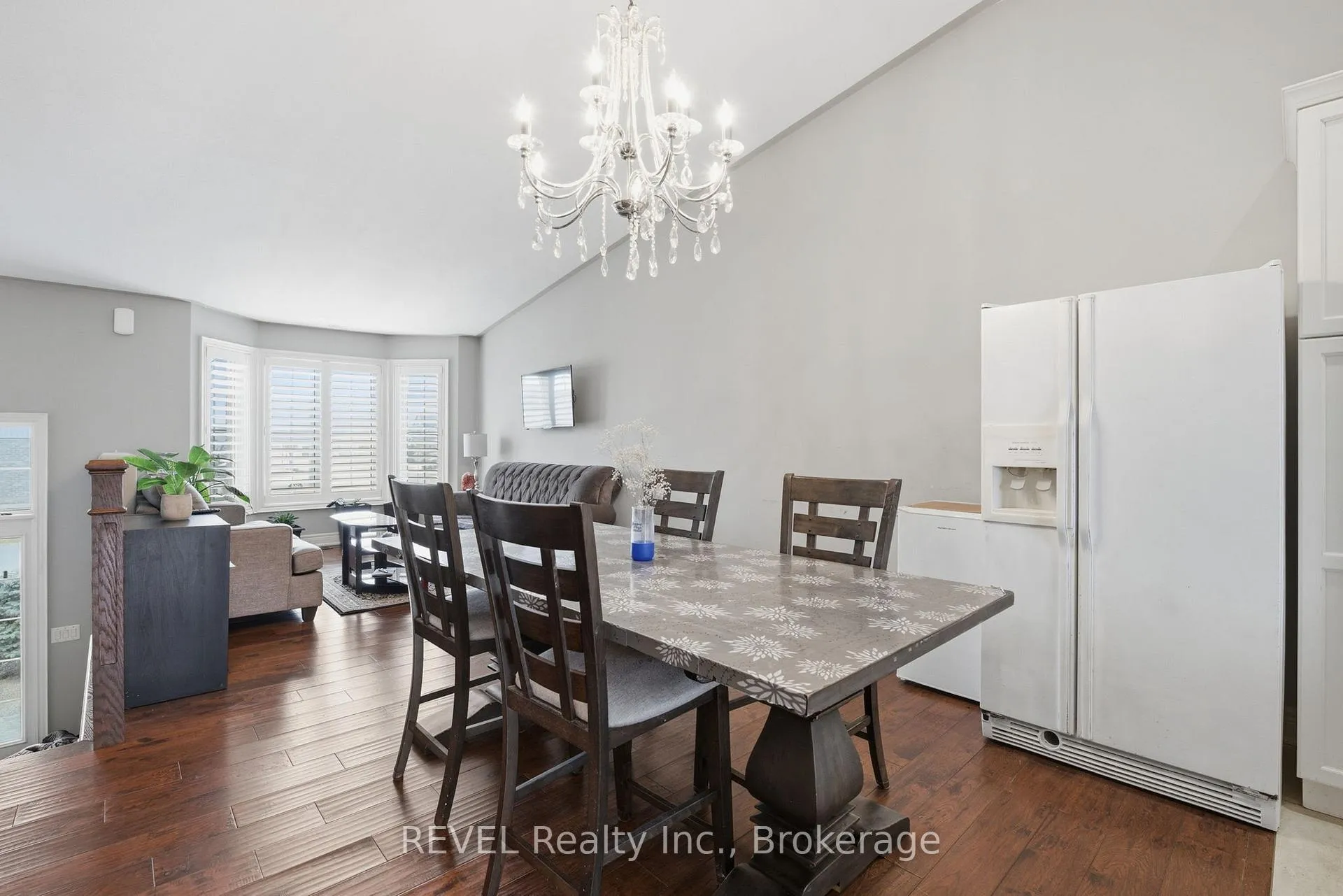 Photo 11 of 8846 Angie Drive, Niagara Falls, Forestview — HOMEH