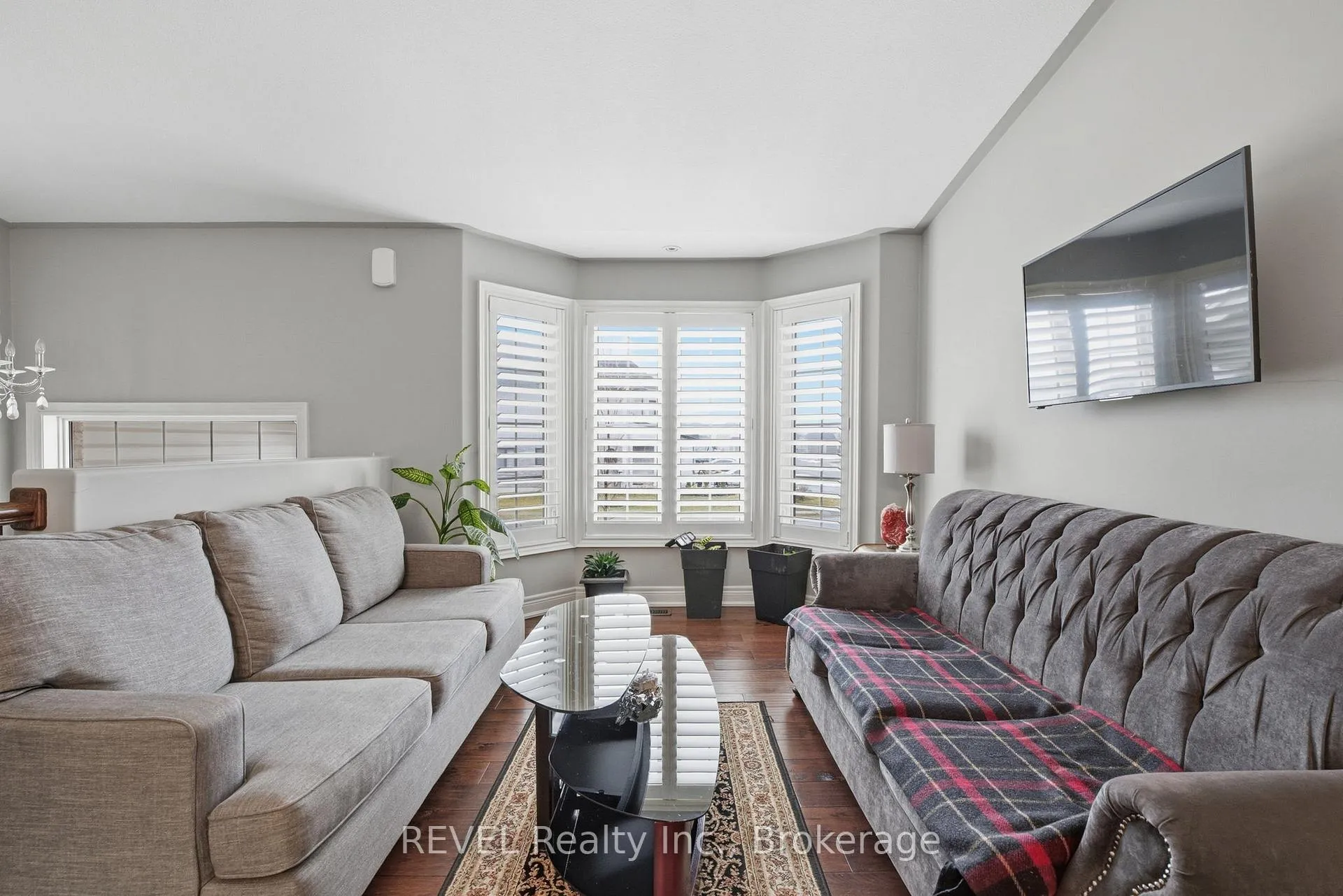 Photo 12 of 8846 Angie Drive, Niagara Falls, Forestview — HOMEH
