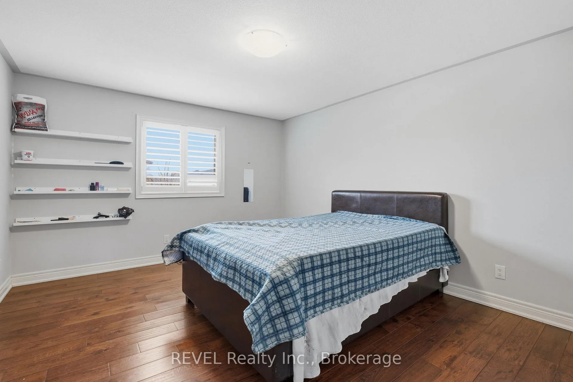Photo 15 of 8846 Angie Drive, Niagara Falls, Forestview — HOMEH