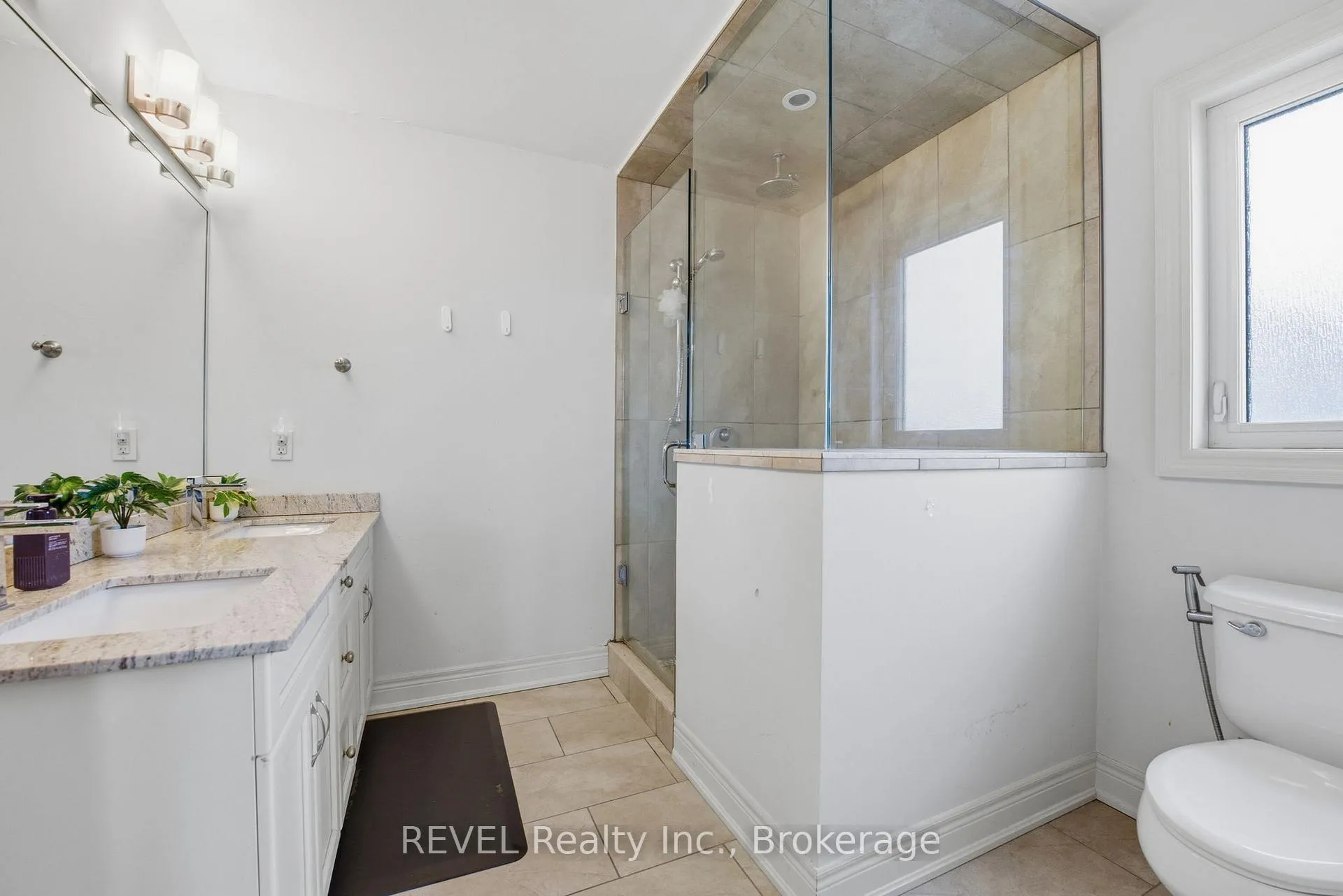 Photo 21 of 8846 Angie Drive, Niagara Falls, Forestview — HOMEH
