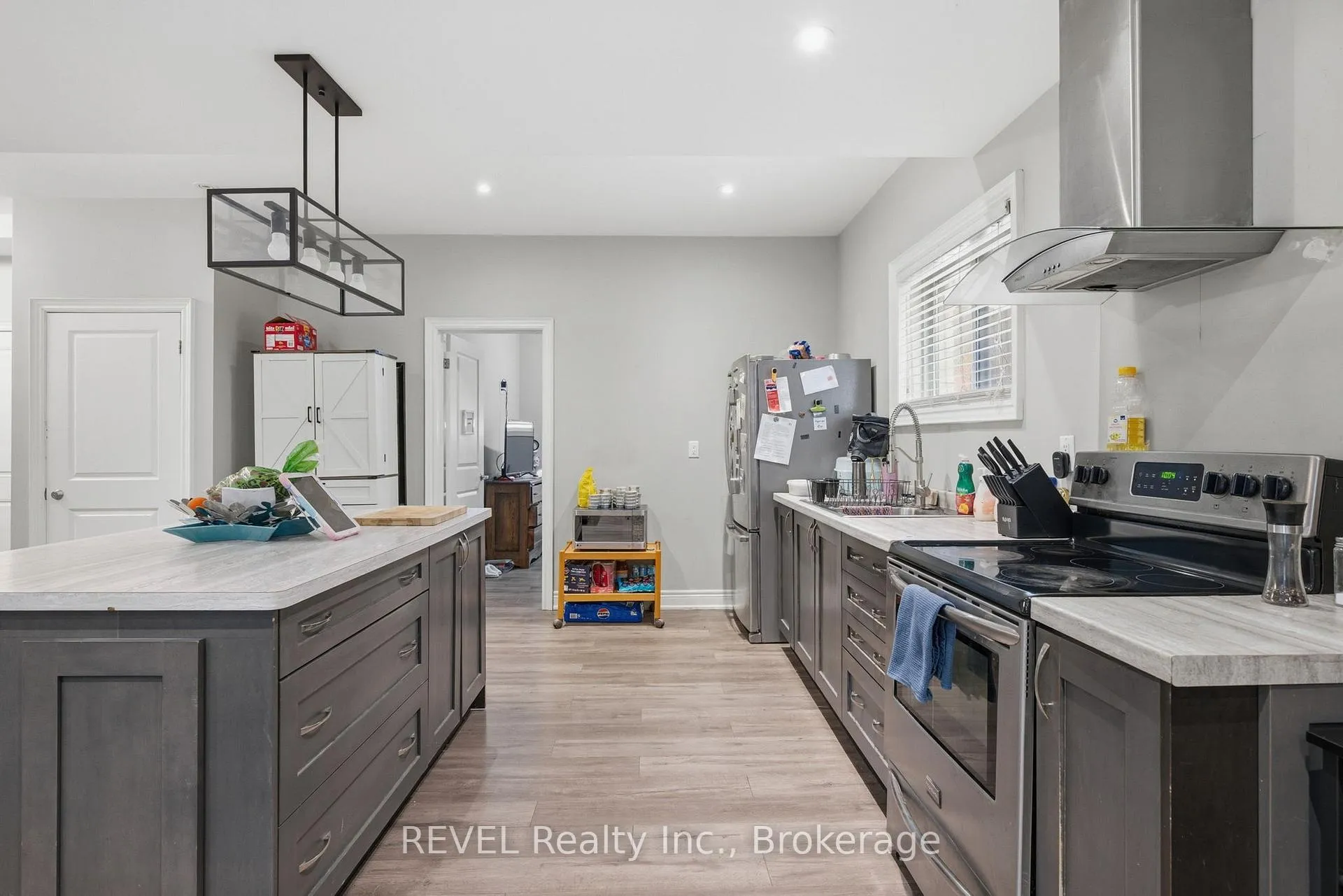 Photo 30 of 8846 Angie Drive, Niagara Falls, Forestview — HOMEH