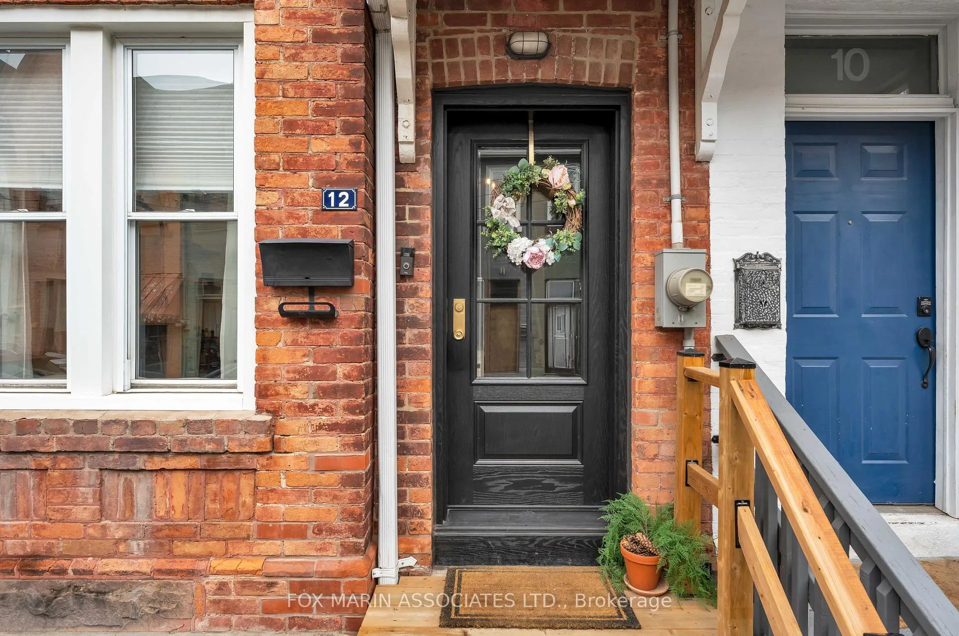 Photo 2 of 12 Andrews Avenue, Toronto, Trinity-Bellwoods — HOMEH