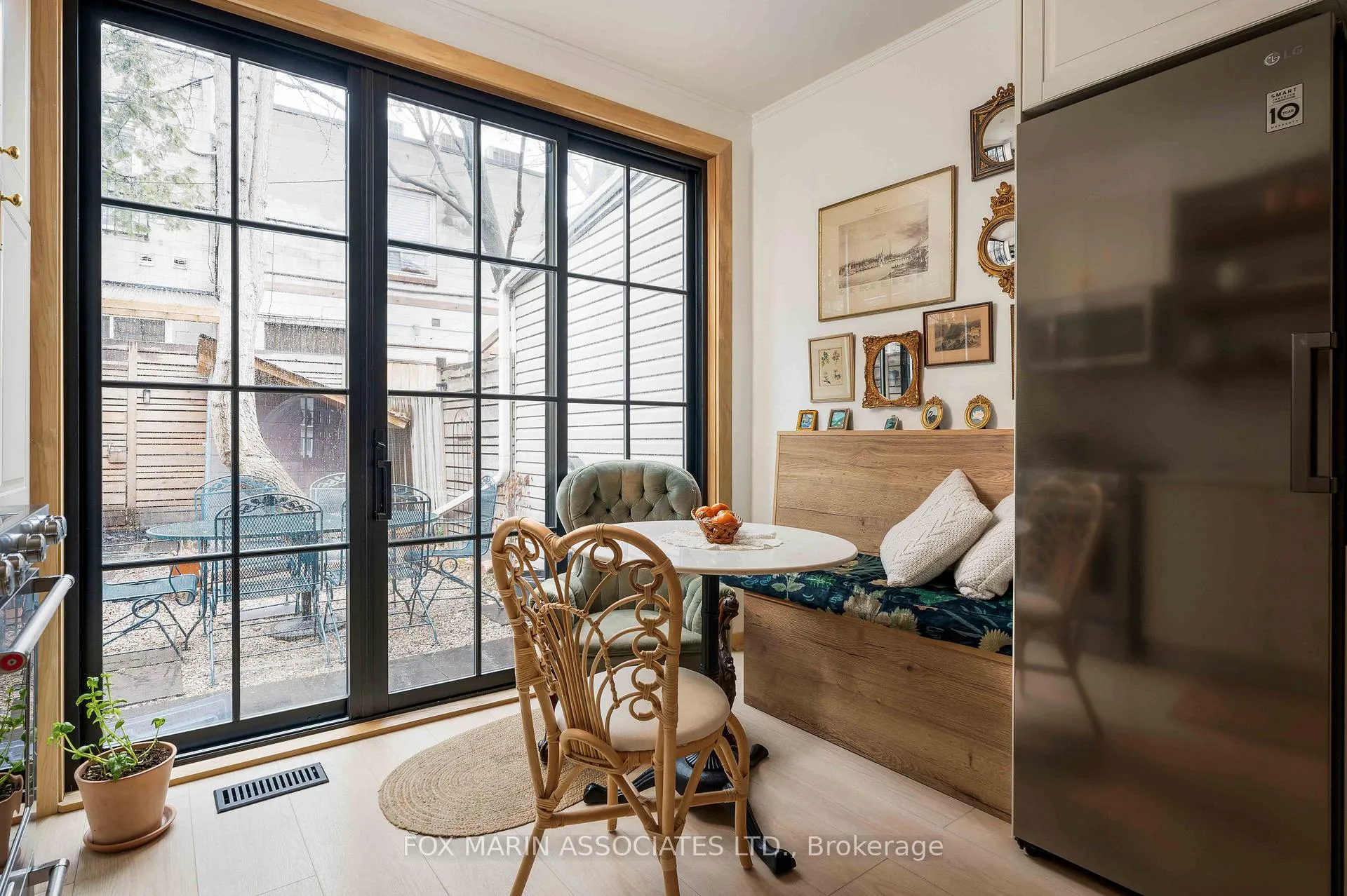 Photo 19 of 12 Andrews Avenue, Toronto, Trinity-Bellwoods — HOMEH