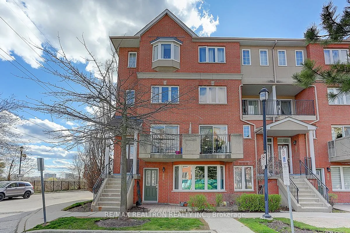 Front of Unit 660, 1881 McNicoll Avenue