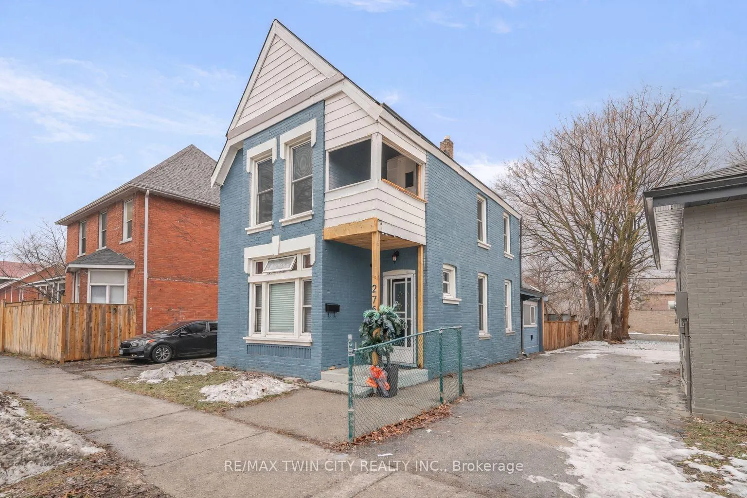 Front of 276 Dalhousie Street