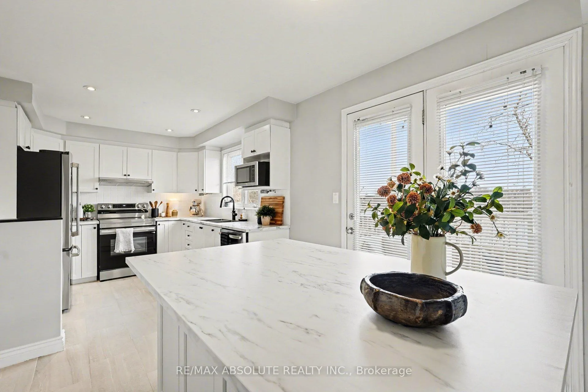 Photo 10 of Unit 108, 1512 Walkley Road, Ottawa, Heron Gate/Industrial Park — HOMEH