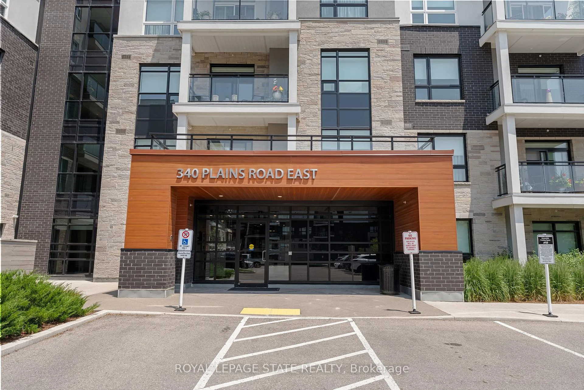 Photo 3 of Unit 202, 340 Plains Road E, Burlington, LaSalle — HOMEH