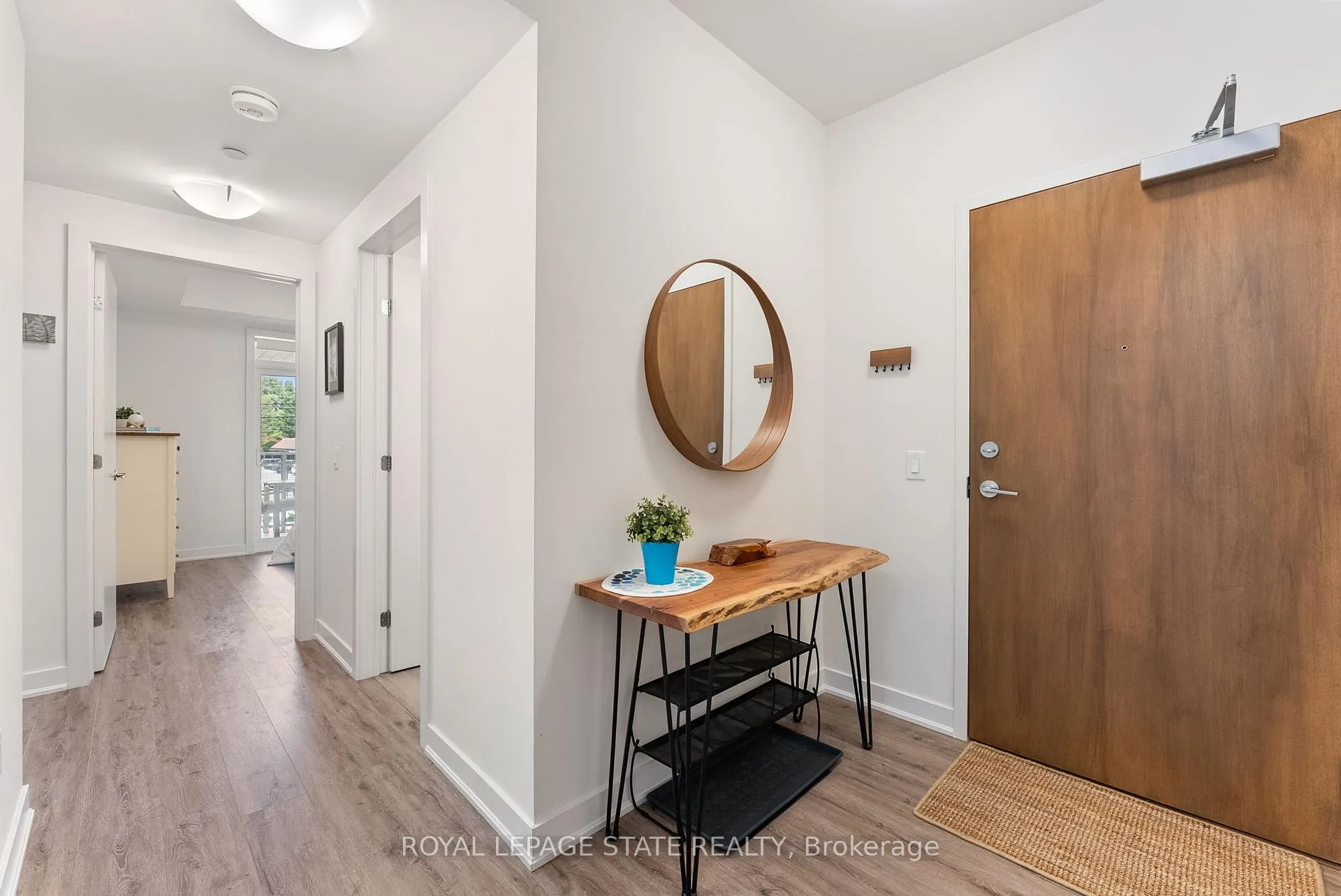 Photo 4 of Unit 202, 340 Plains Road E, Burlington, LaSalle — HOMEH