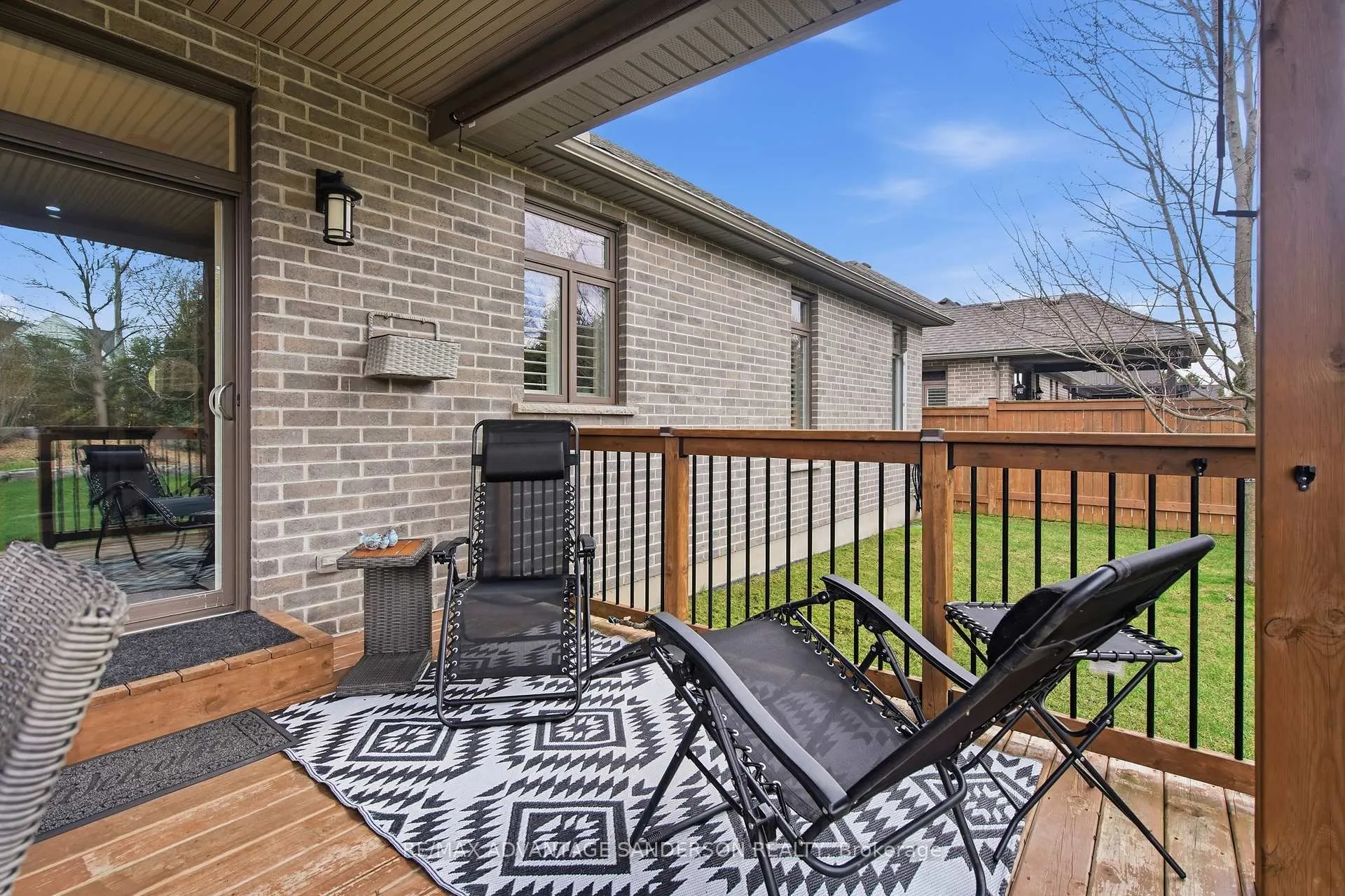 Photo 13 of 23 Mayapple Crescent, Middlesex Centre, Ilderton — HOMEH