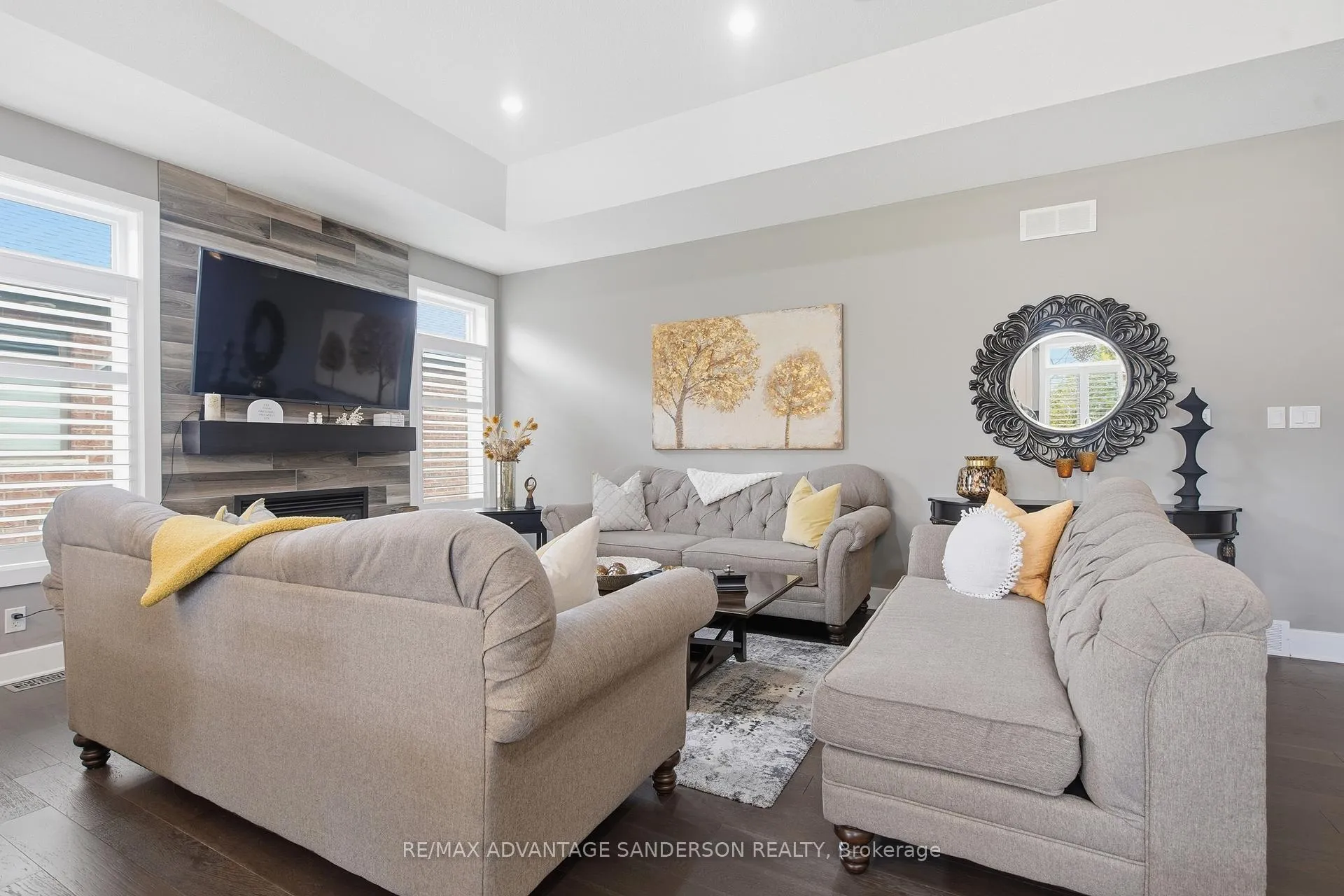 Photo 21 of 23 Mayapple Crescent, Middlesex Centre, Ilderton — HOMEH