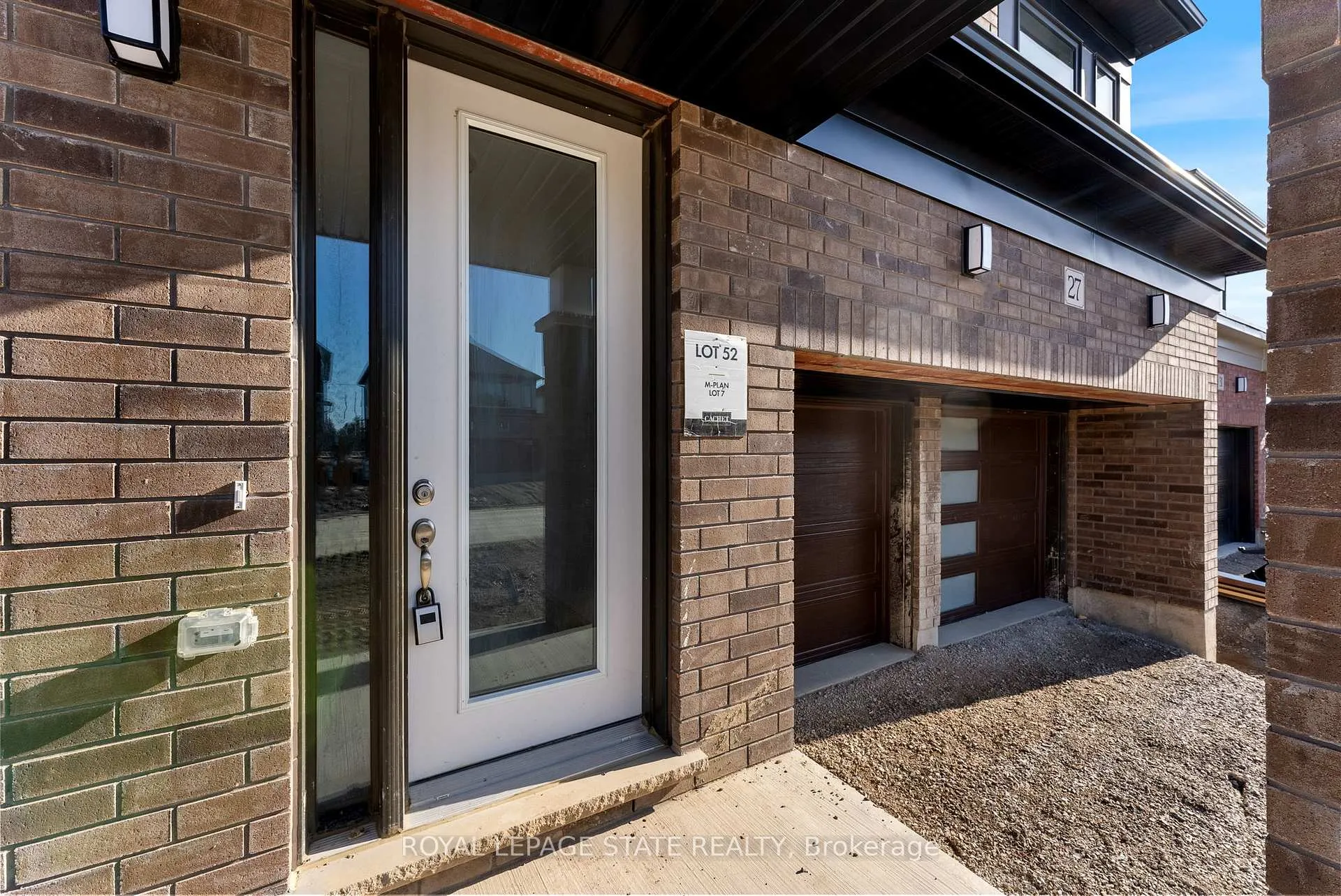 Photo 4 of 27 Blain Drive, Hamilton, Binbrook — HOMEH