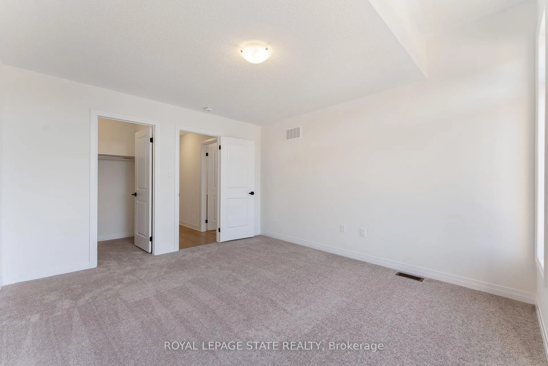 Photo 20 of 27 Blain Drive, Hamilton, Binbrook — HOMEH