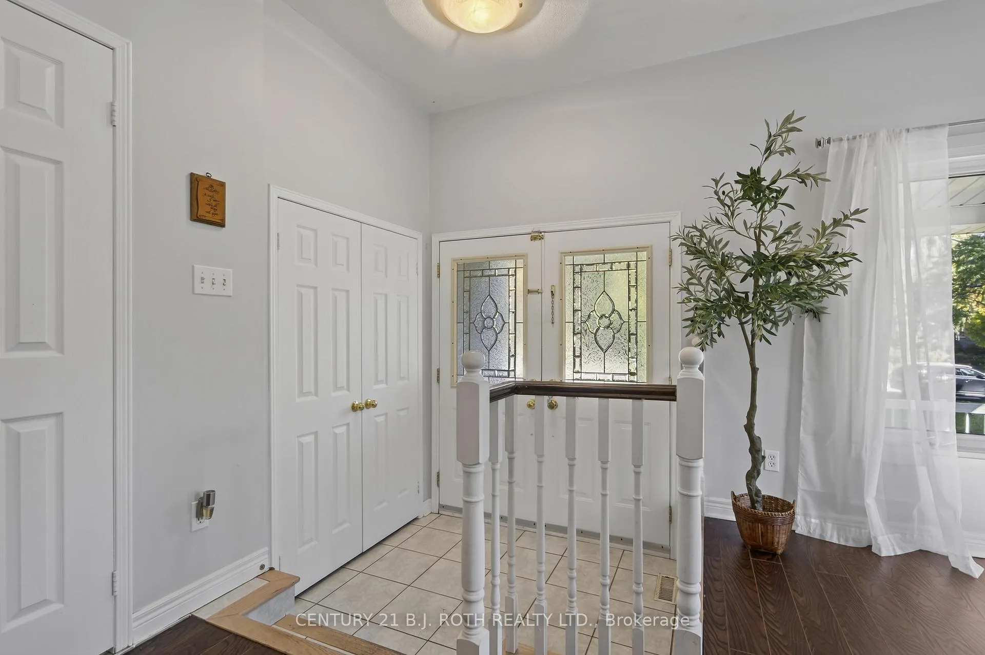 Photo 7 of 1105 Goshen Road, Innisfil, Alcona — HOMEH