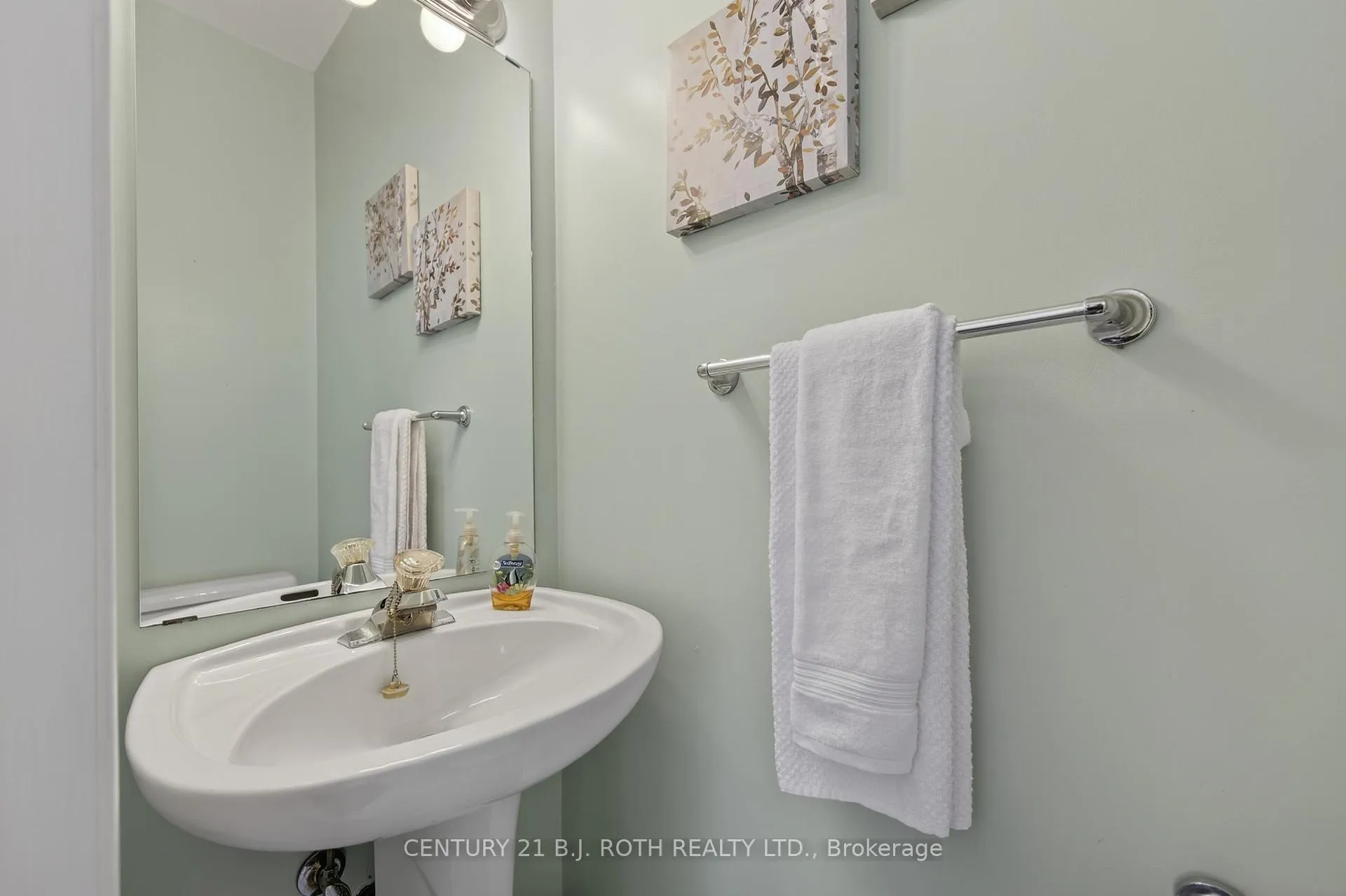 Photo 12 of 1105 Goshen Road, Innisfil, Alcona — HOMEH