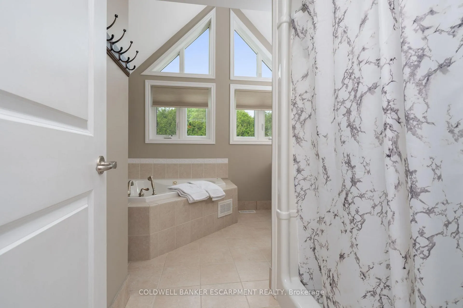 Photo 29 of 13601 Guelph Line, Milton, Rural Milton West — HOMEH