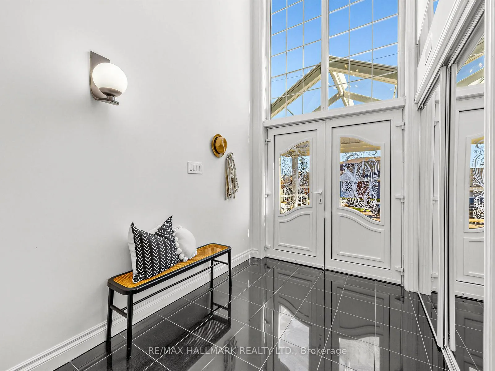Photo 2 of 276 Floyd Avenue, Toronto, Danforth Village-East York — HOMEH