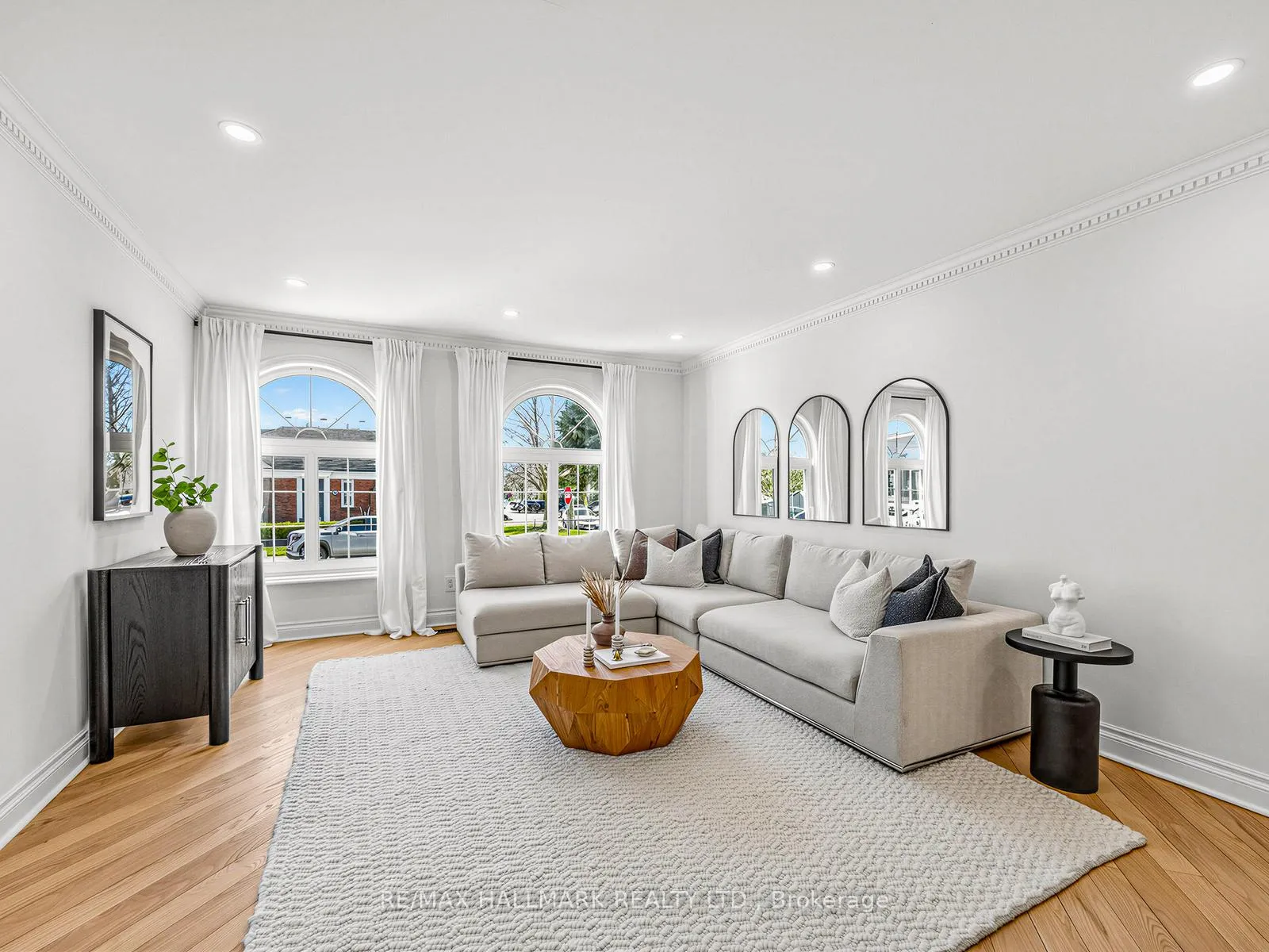 Photo 4 of 276 Floyd Avenue, Toronto, Danforth Village-East York — HOMEH