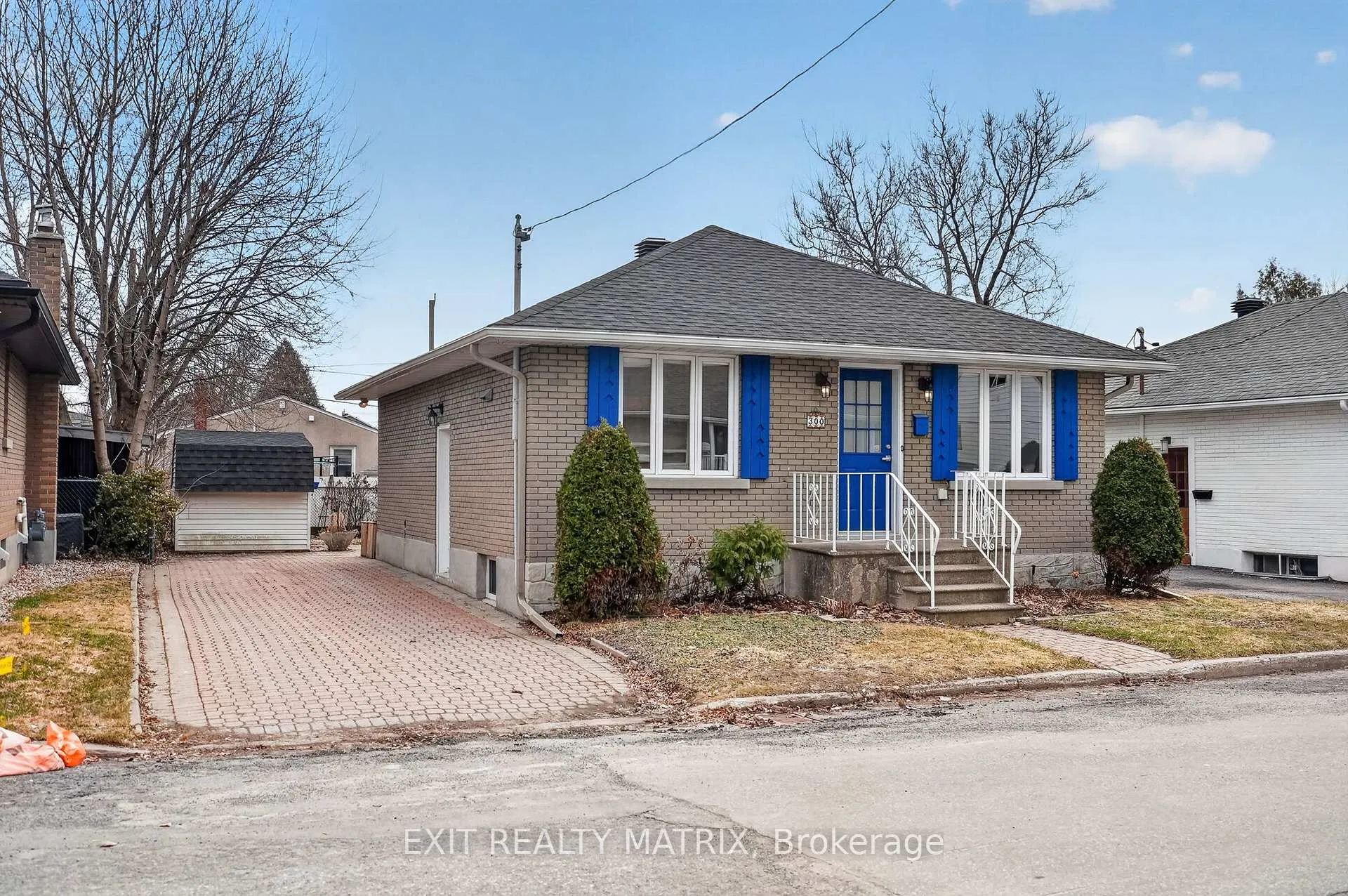 Photo 2 of 300 St. Jacques Street, Ottawa, Vanier — HOMEH