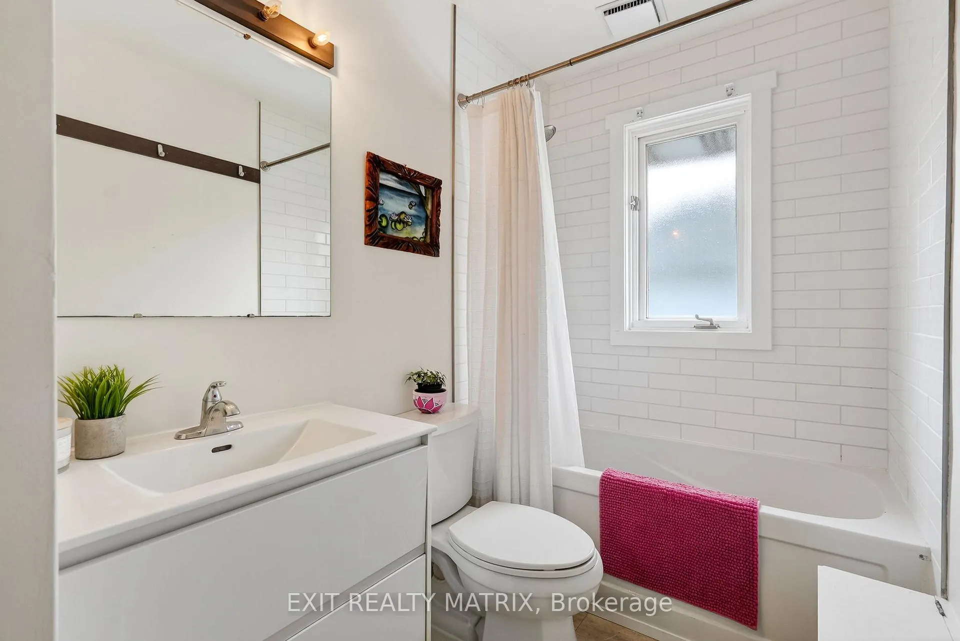 Photo 15 of 300 St. Jacques Street, Ottawa, Vanier — HOMEH