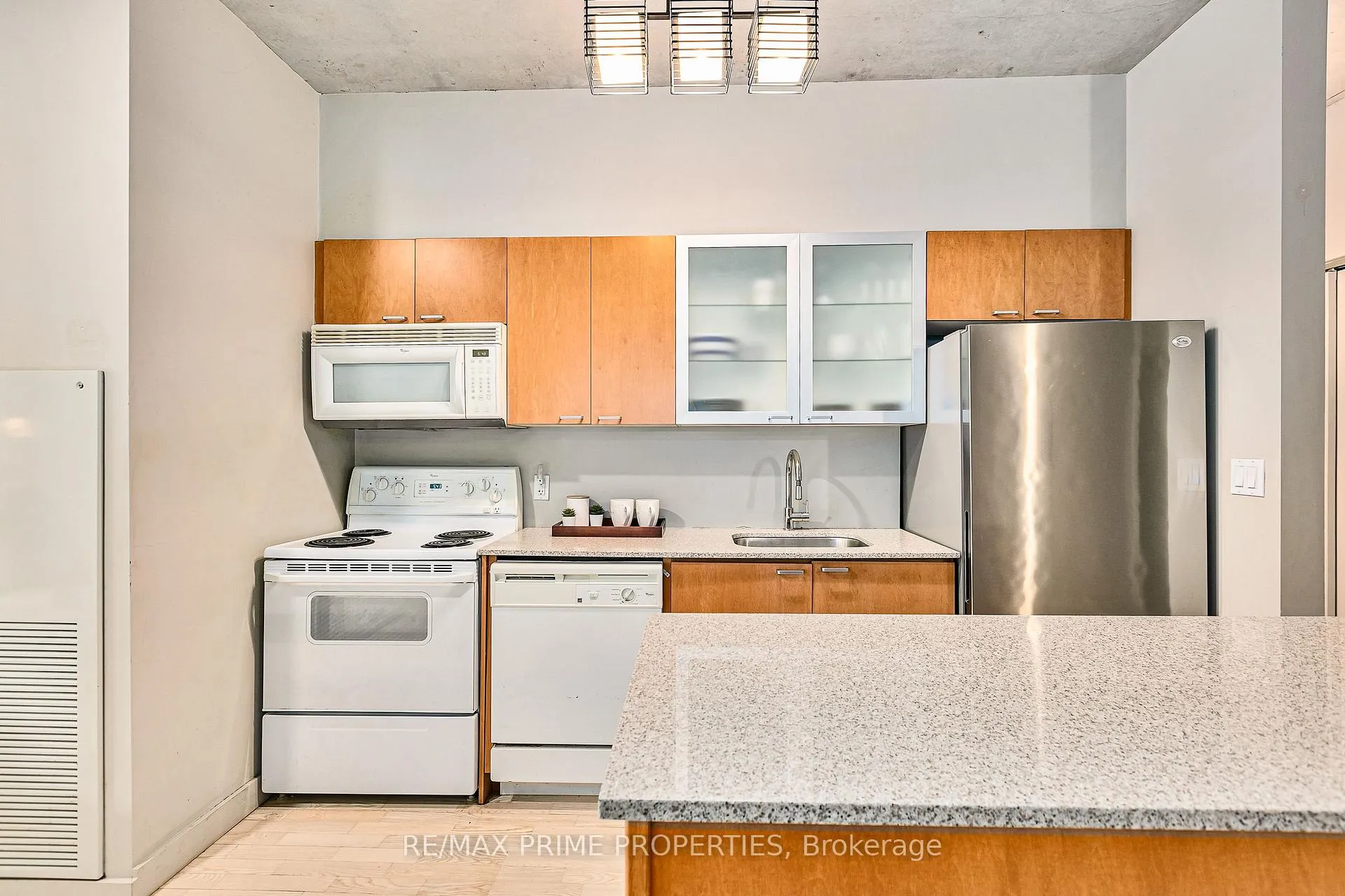 Photo 5 of Unit 312, 383 Cumberland Street, Ottawa, Lower Town/Byward Market — HOMEH