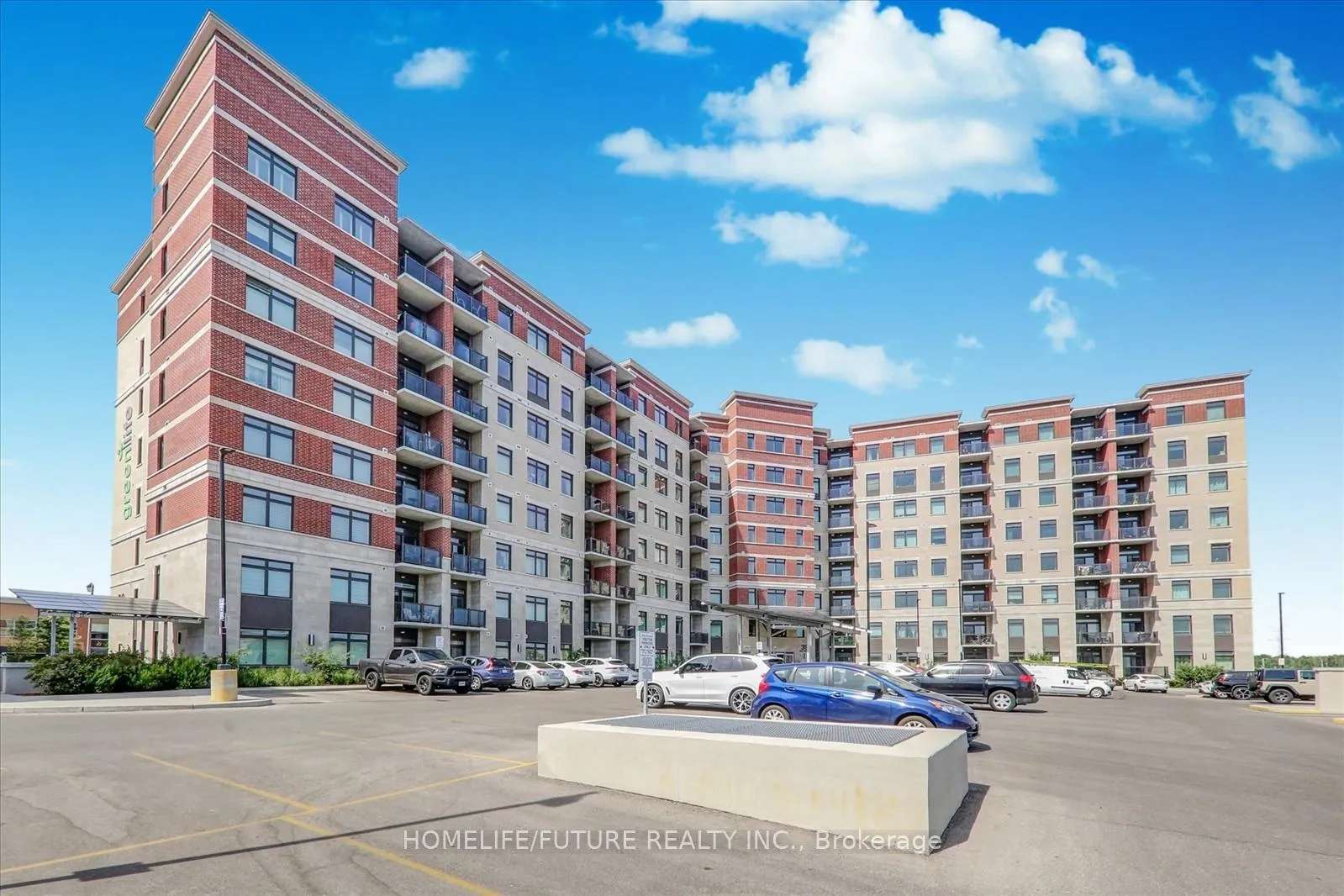 Front of Unit 717, 39 New Delhi Drive