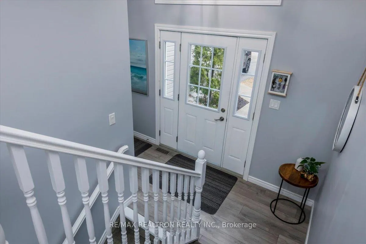 Photo 2 of 310 Golf Course Road, Wasaga Beach — HOMEH