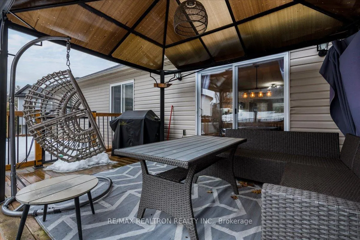 Photo 26 of 310 Golf Course Road, Wasaga Beach — HOMEH