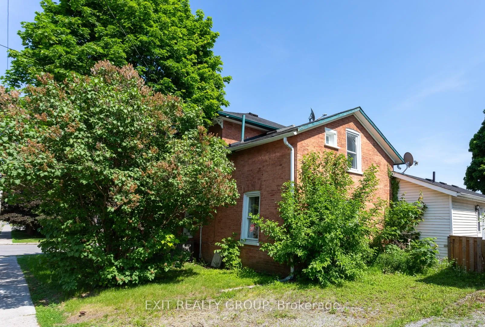 Photo 3 of 120 Lorne Avenue, Quinte West, Trenton Ward — HOMEH