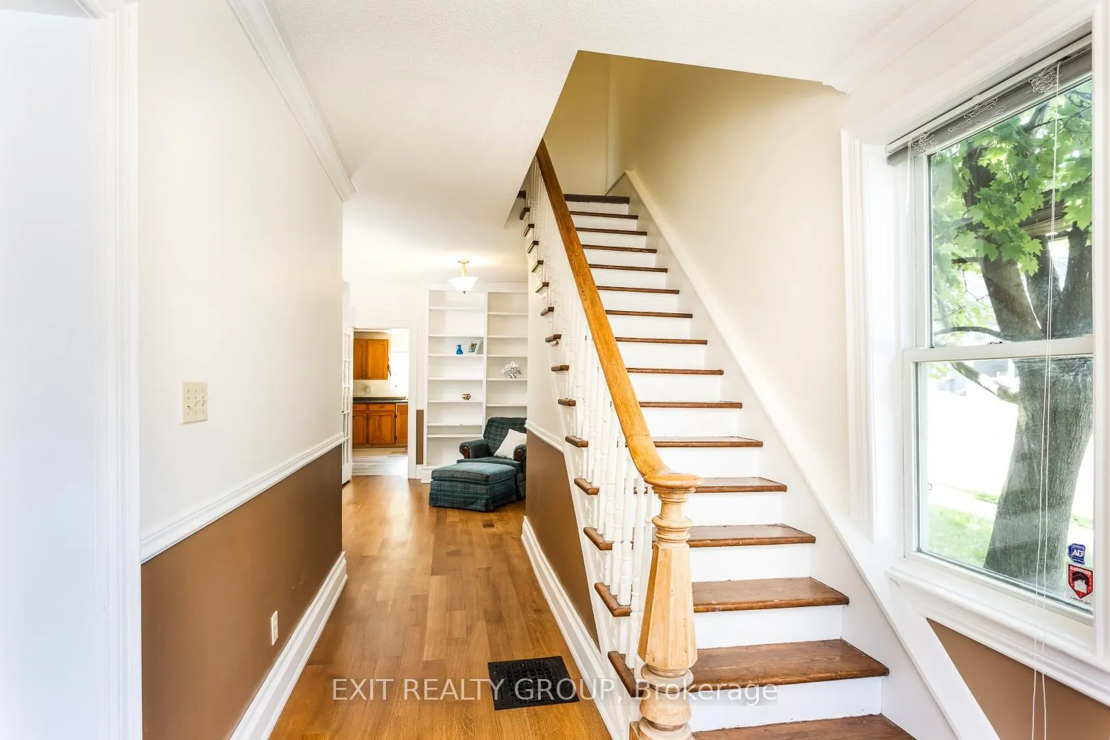 Photo 6 of 120 Lorne Avenue, Quinte West, Trenton Ward — HOMEH