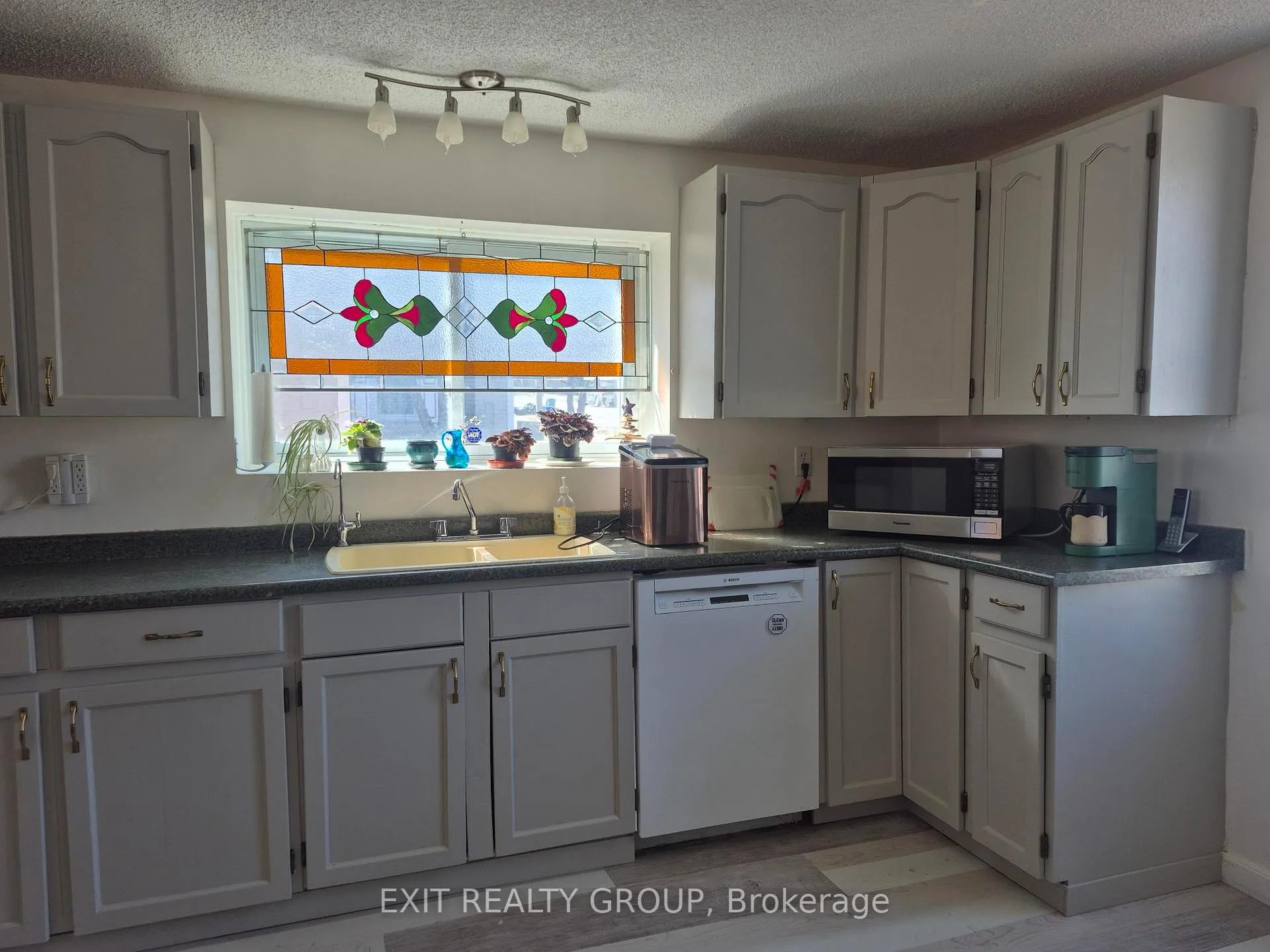 Photo 17 of 120 Lorne Avenue, Quinte West, Trenton Ward — HOMEH