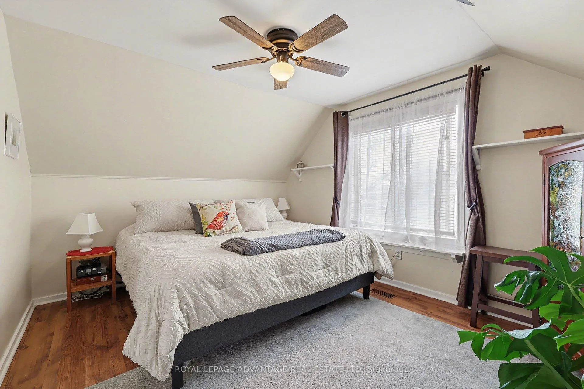 Photo 17 of 8 Roosevelt Drive, Smiths Falls — HOMEH