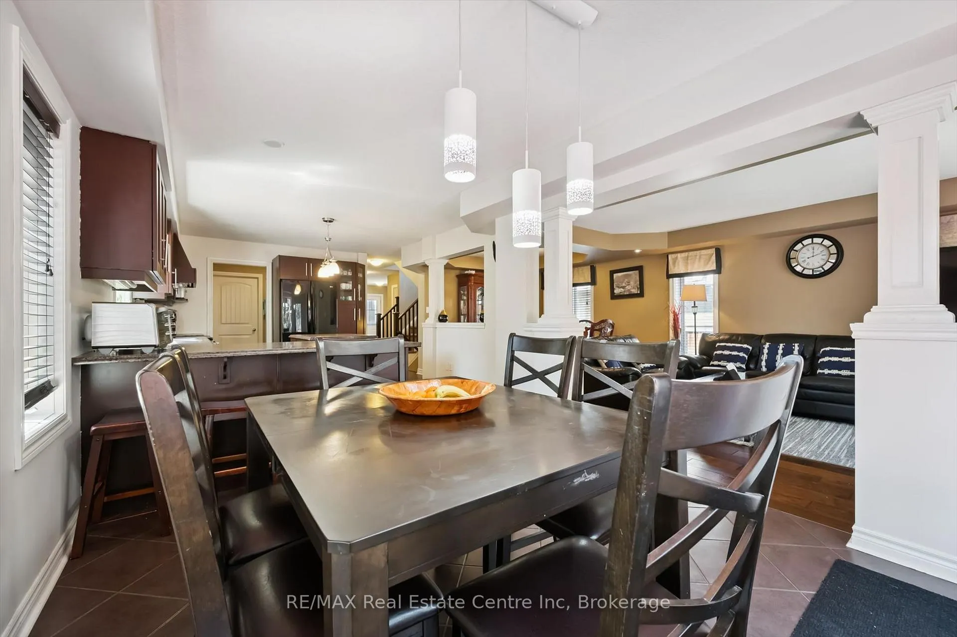 Photo 10 of 71 Laughland Lane, Guelph, Pineridge/Westminster Woods — HOMEH