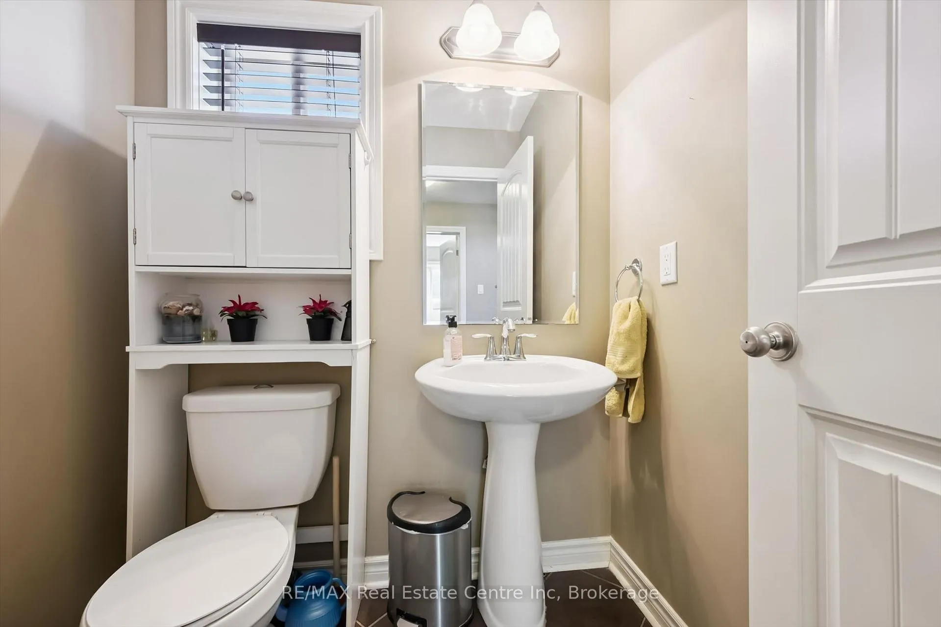 Photo 15 of 71 Laughland Lane, Guelph, Pineridge/Westminster Woods — HOMEH