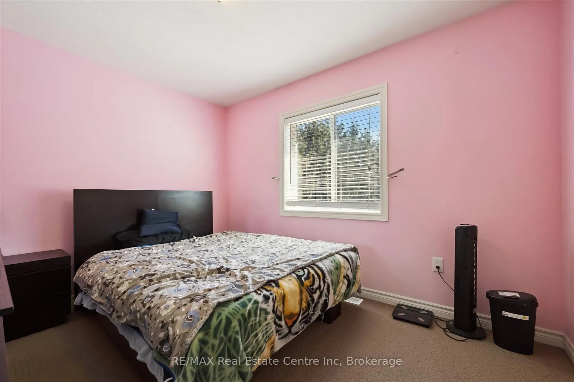 Photo 21 of 71 Laughland Lane, Guelph, Pineridge/Westminster Woods — HOMEH