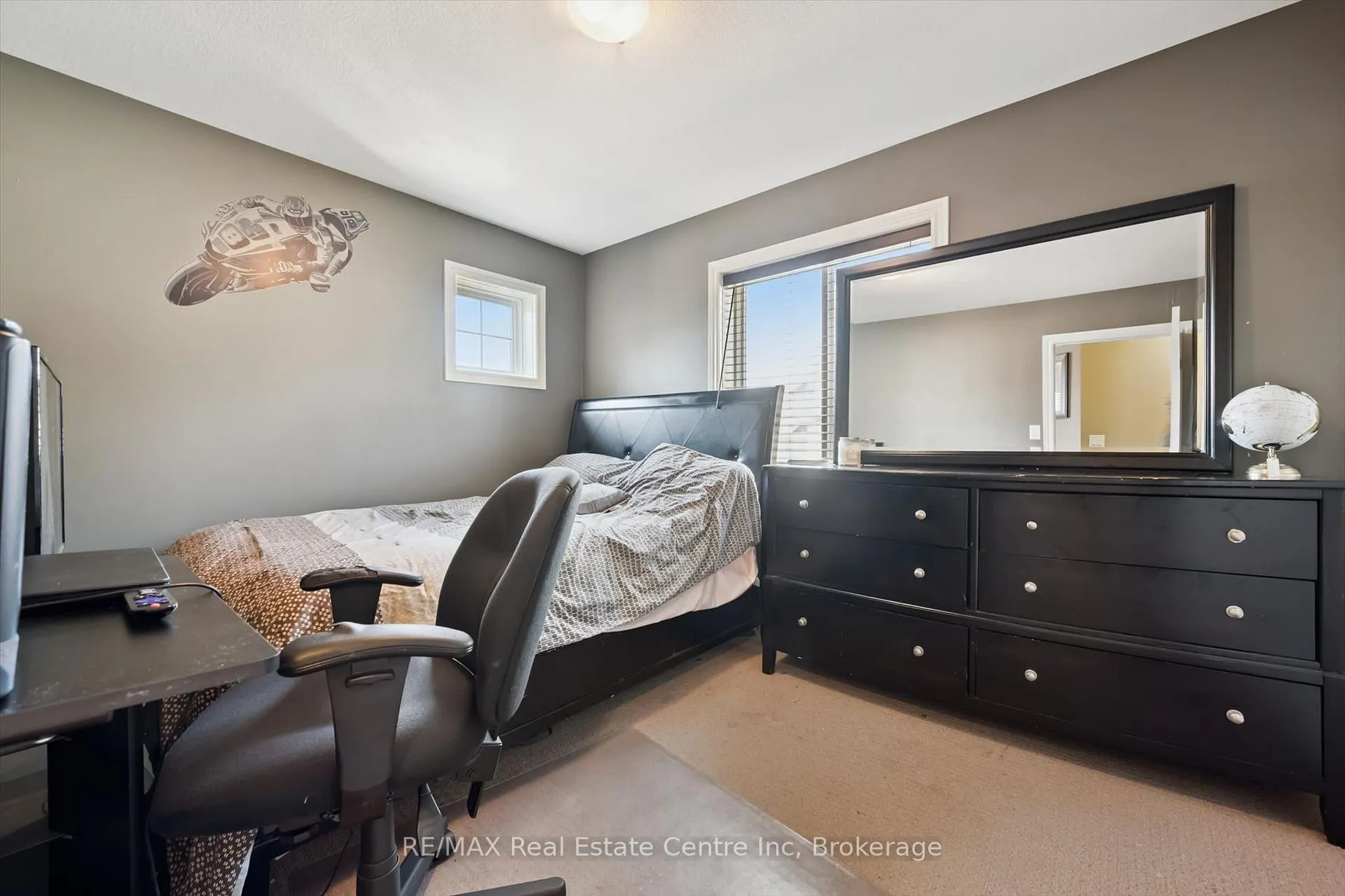 Photo 25 of 71 Laughland Lane, Guelph, Pineridge/Westminster Woods — HOMEH