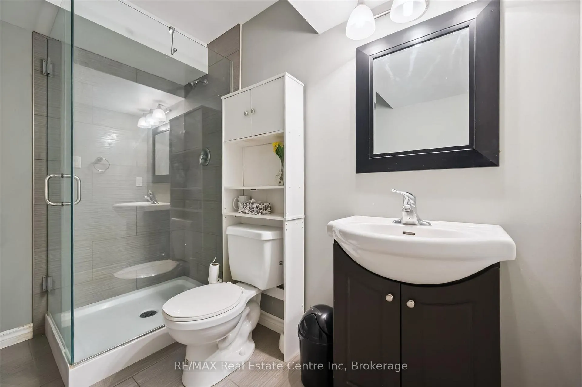 Photo 35 of 71 Laughland Lane, Guelph, Pineridge/Westminster Woods — HOMEH