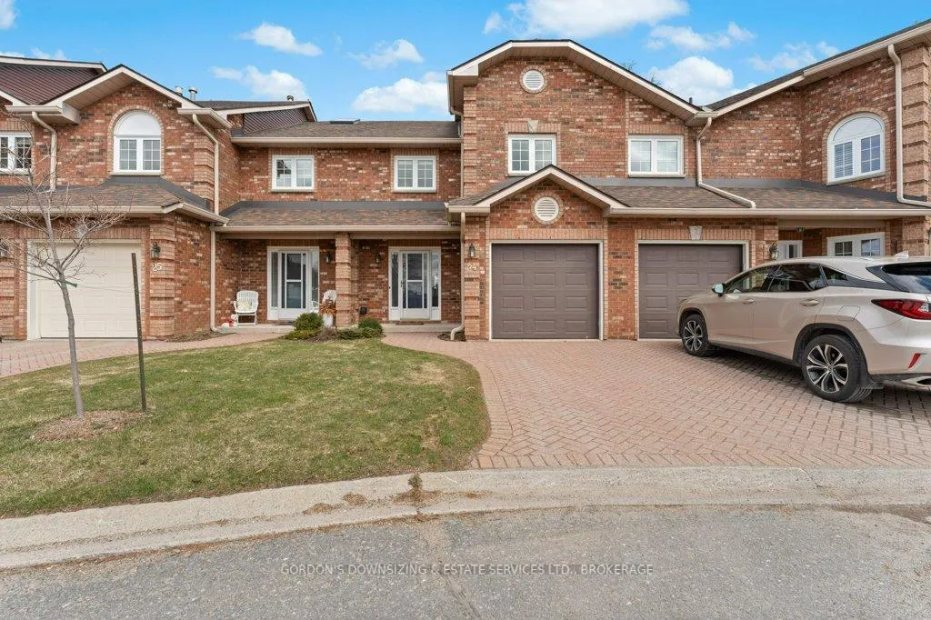 Photo 2 of Unit 24, 1098 King Street W, Kingston, Central City West — HOMEH
