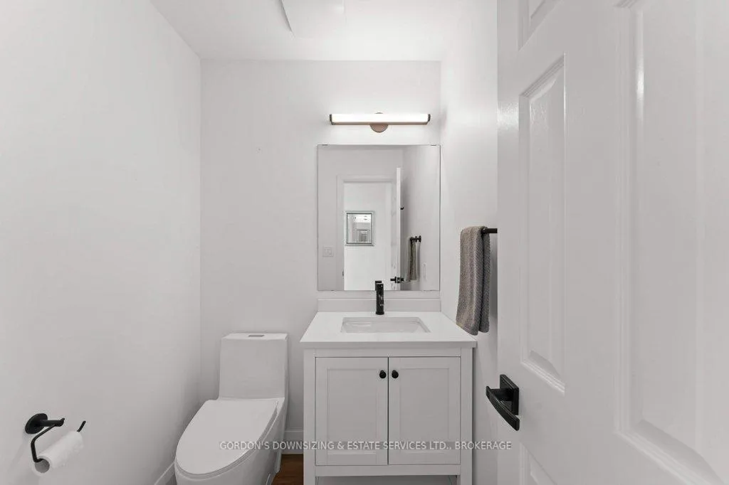 Photo 6 of Unit 24, 1098 King Street W, Kingston, Central City West — HOMEH