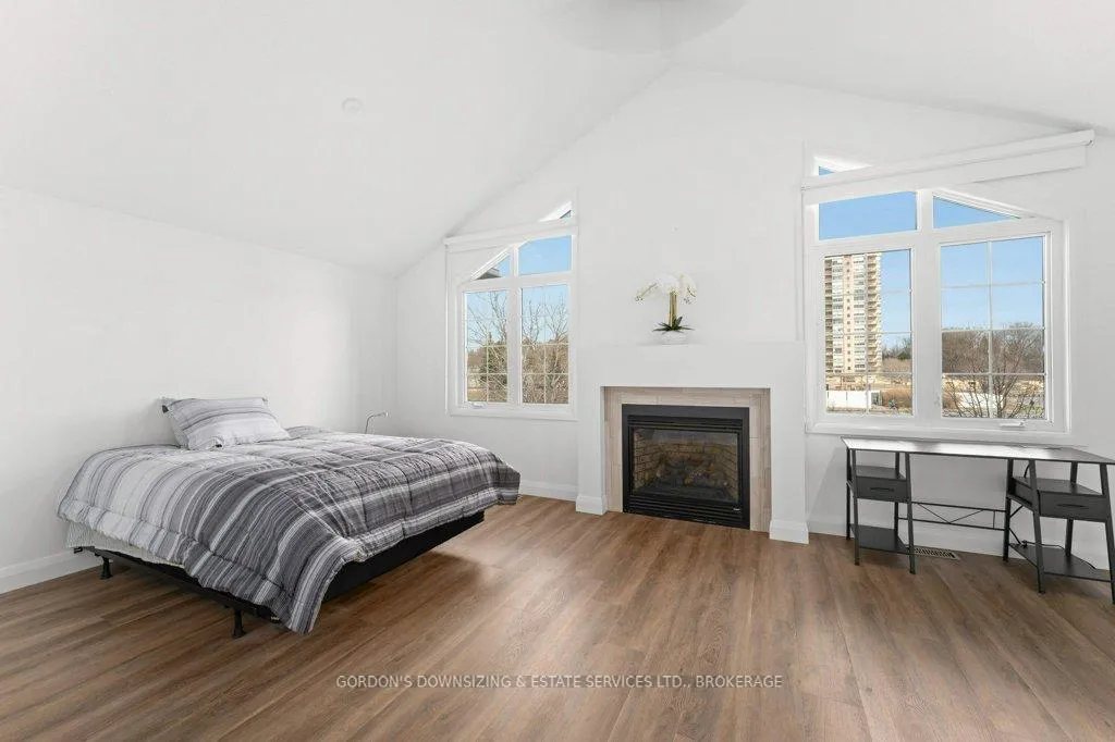 Photo 20 of Unit 24, 1098 King Street W, Kingston, Central City West — HOMEH