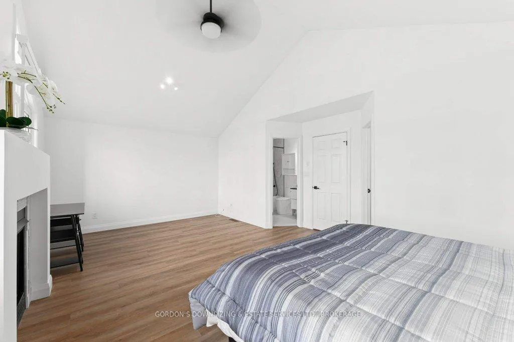 Photo 22 of Unit 24, 1098 King Street W, Kingston, Central City West — HOMEH