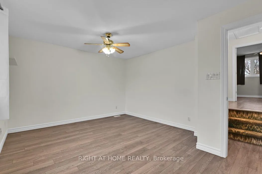 Photo 17 of Unit E, 1700 Lamoureux Drive E, Ottawa, Queenswood Heights South — HOMEH