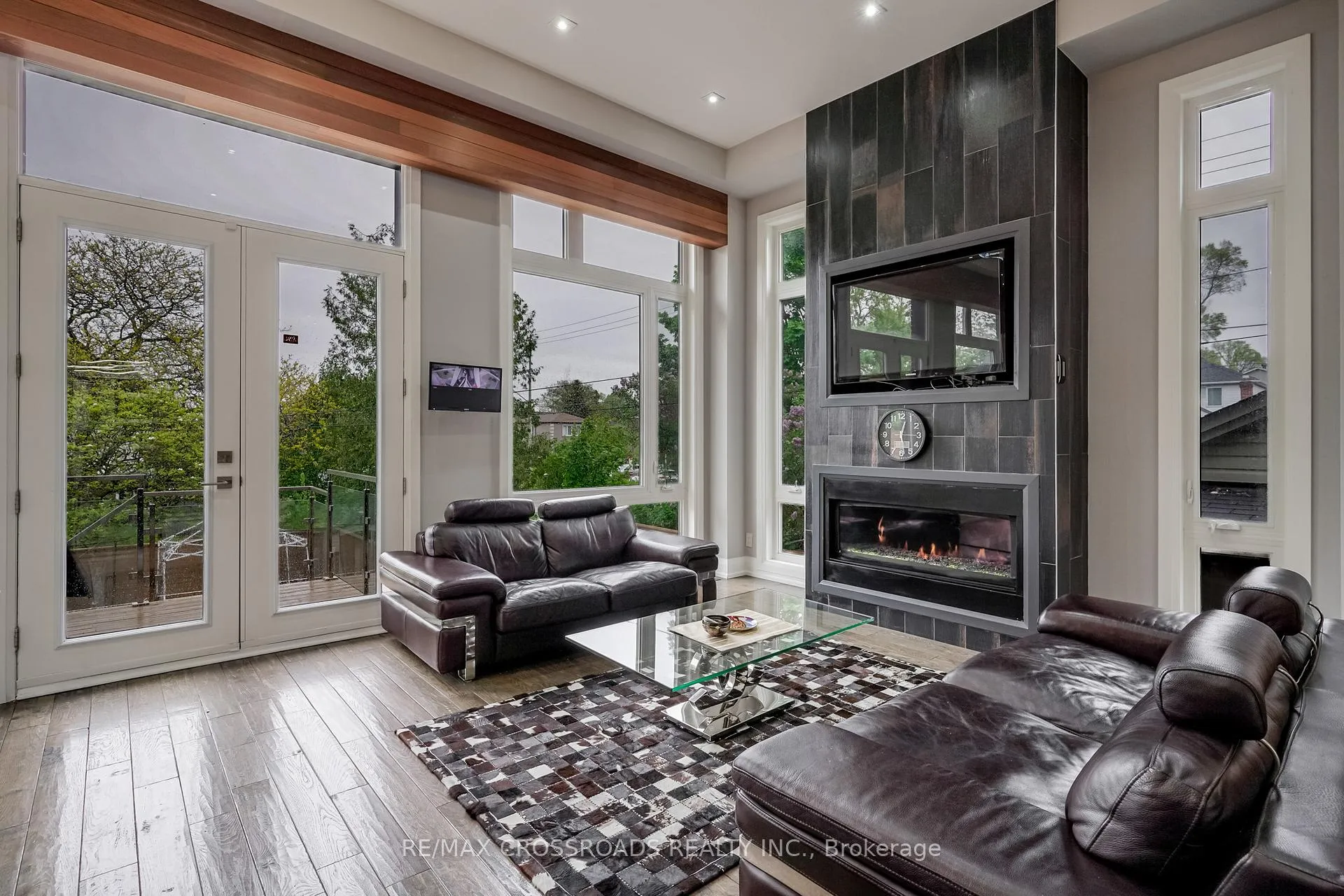 Photo 16 of 1A Roblin Avenue, Toronto, East York — HOMEH
