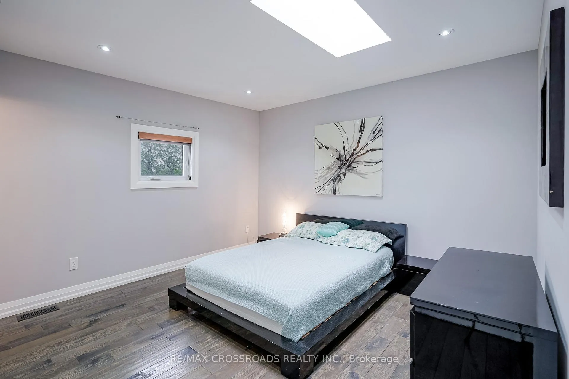 Photo 30 of 1A Roblin Avenue, Toronto, East York — HOMEH