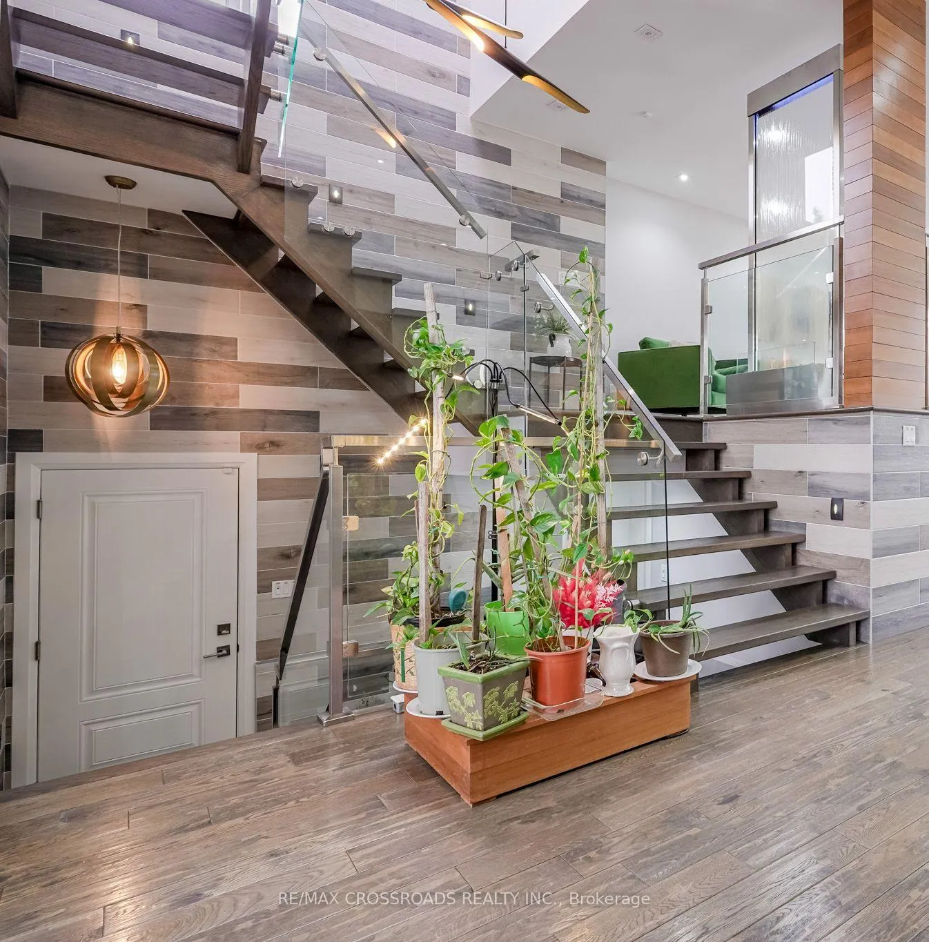 Photo 36 of 1A Roblin Avenue, Toronto, East York — HOMEH
